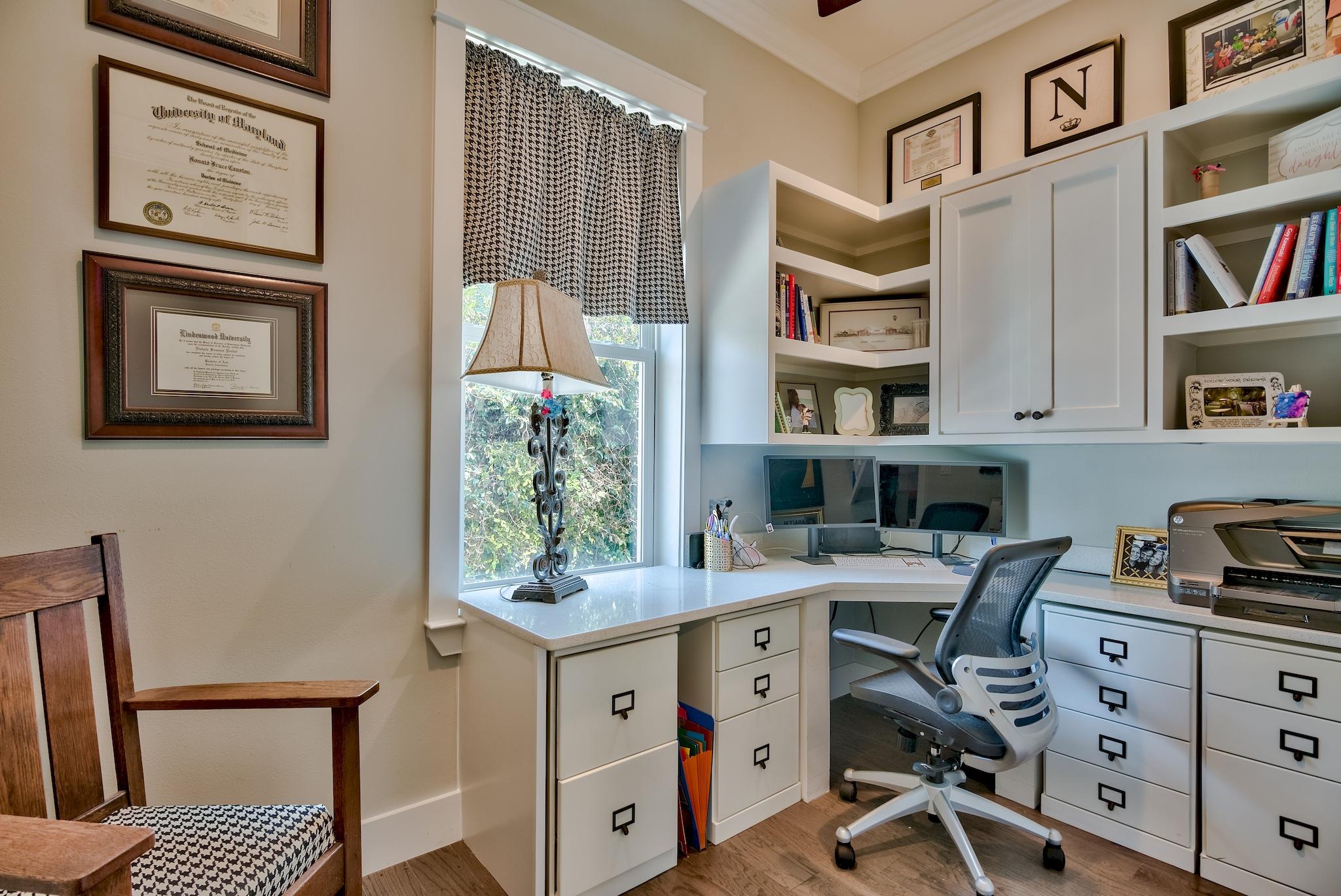 WINDSOR FOREST - Residential