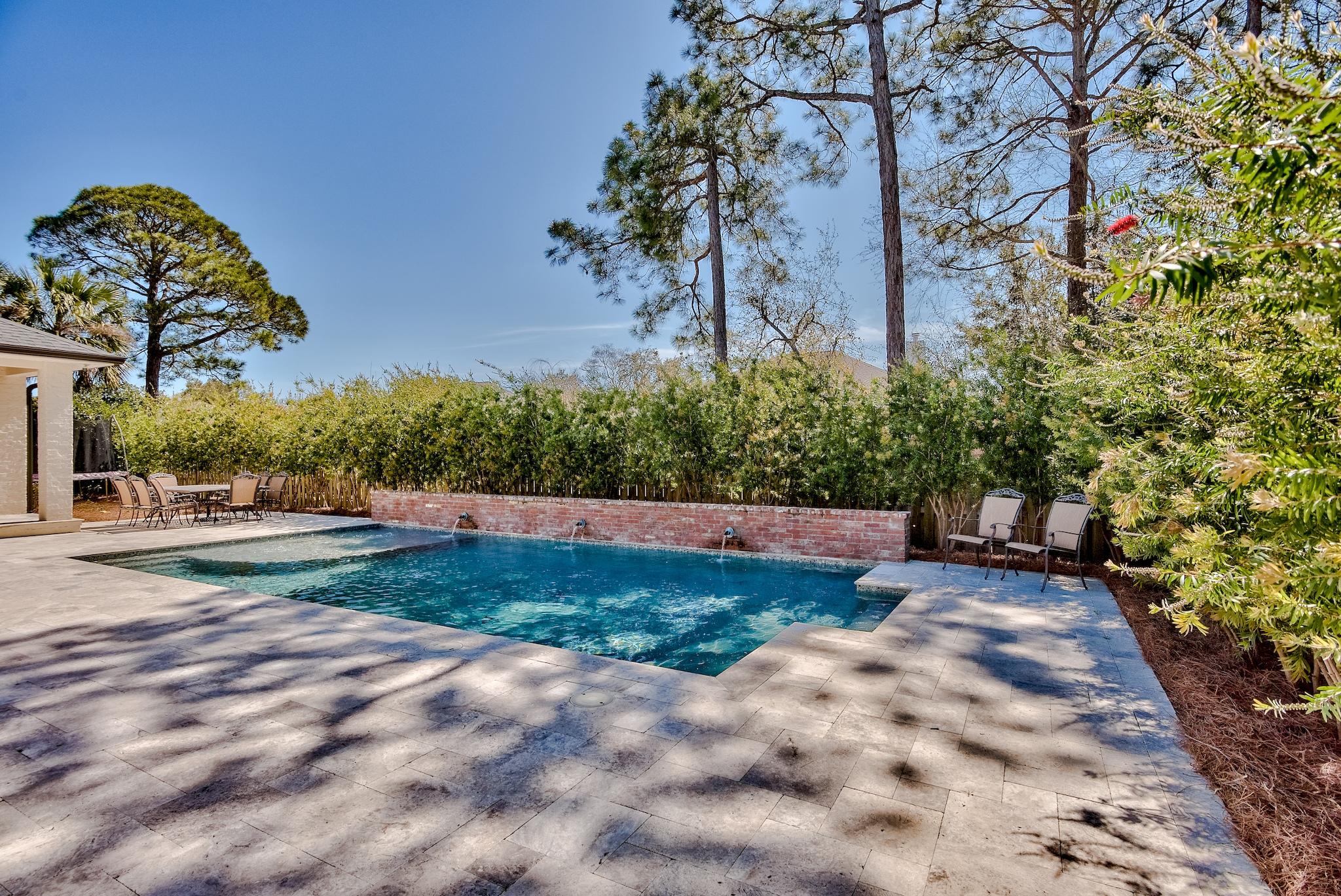 WINDSOR FOREST - Residential