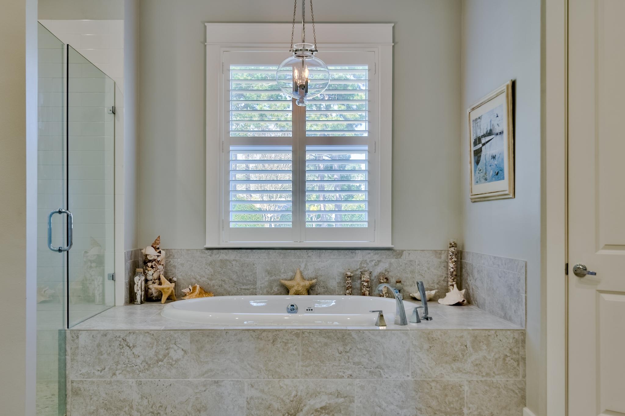 WINDSOR FOREST - Residential