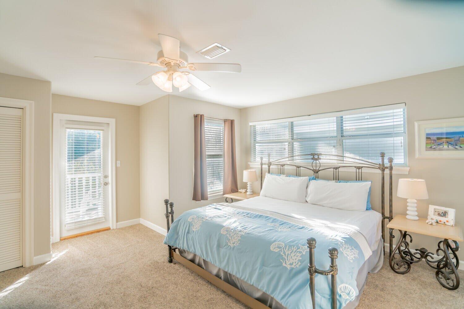 SUNRISE BEACH - Residential