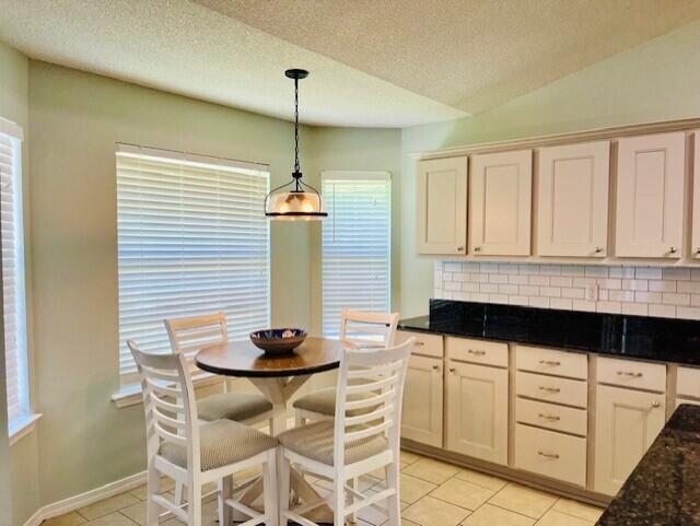 HAMPTON RIDGE ESTATES - Residential Lease
