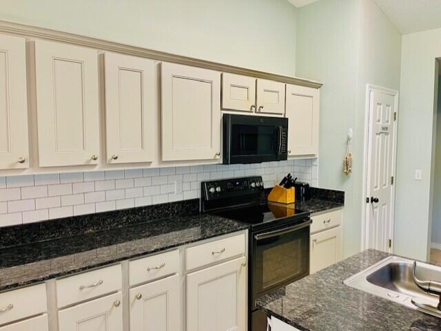 HAMPTON RIDGE ESTATES - Residential Lease