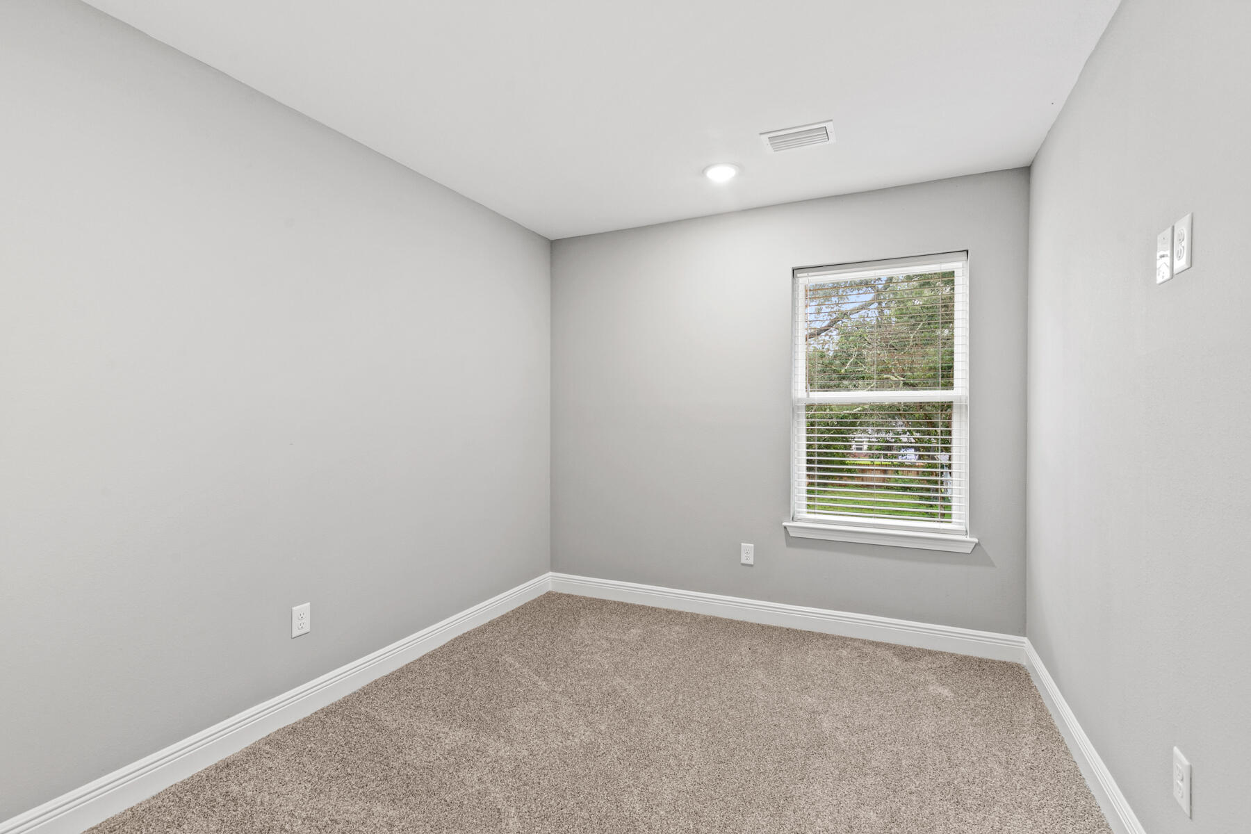 Vicki Leigh T/H - Residential