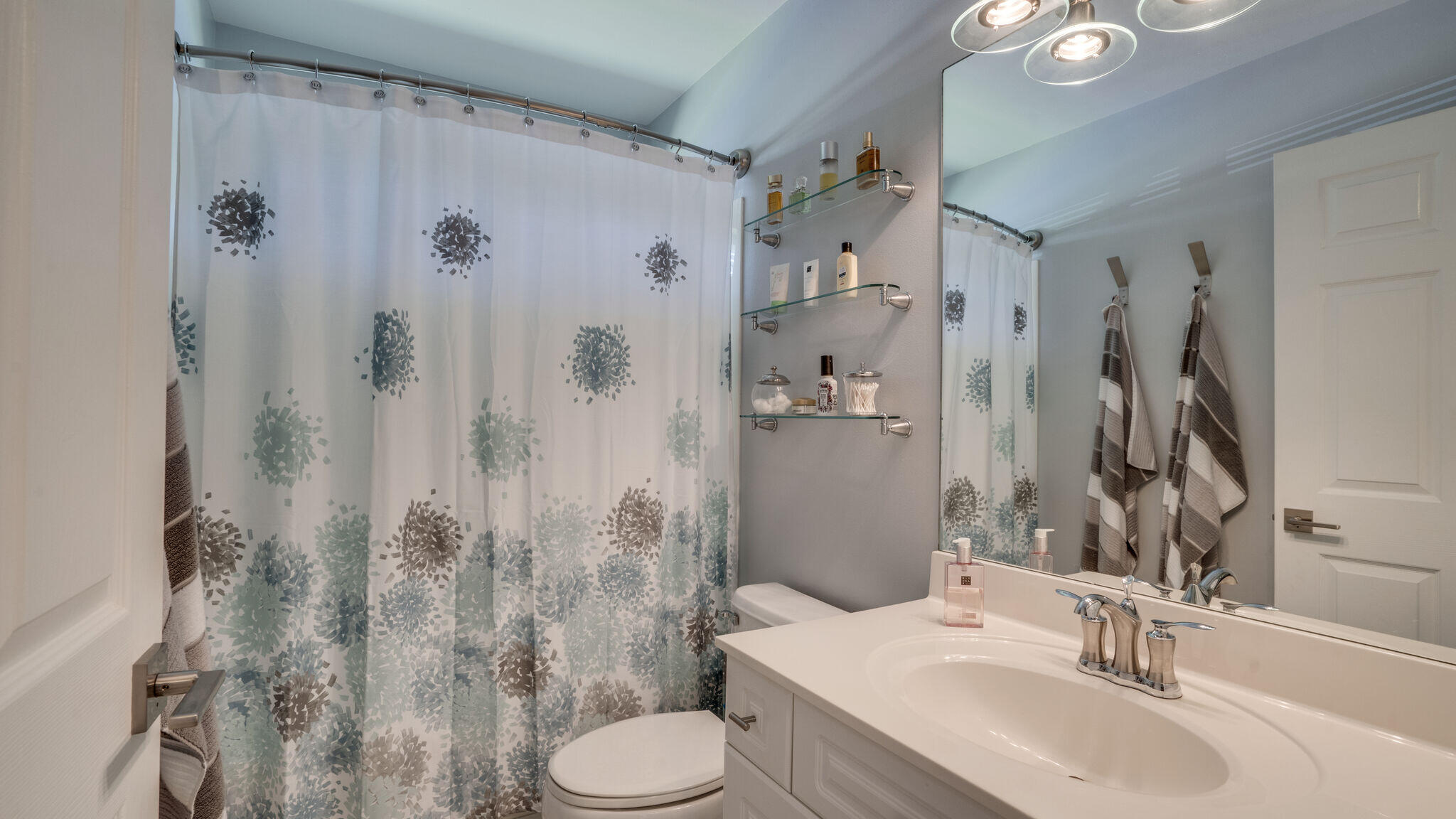 TREETOPS AT BAYSIDE PH 2 - Residential