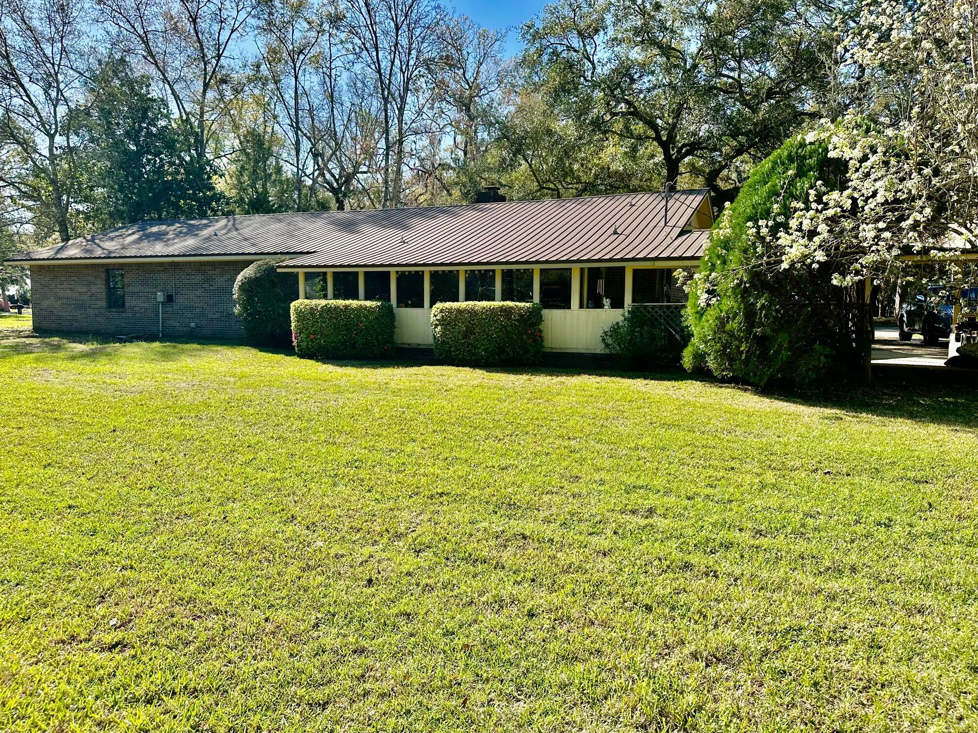 PITTS BAY SHORE - Residential