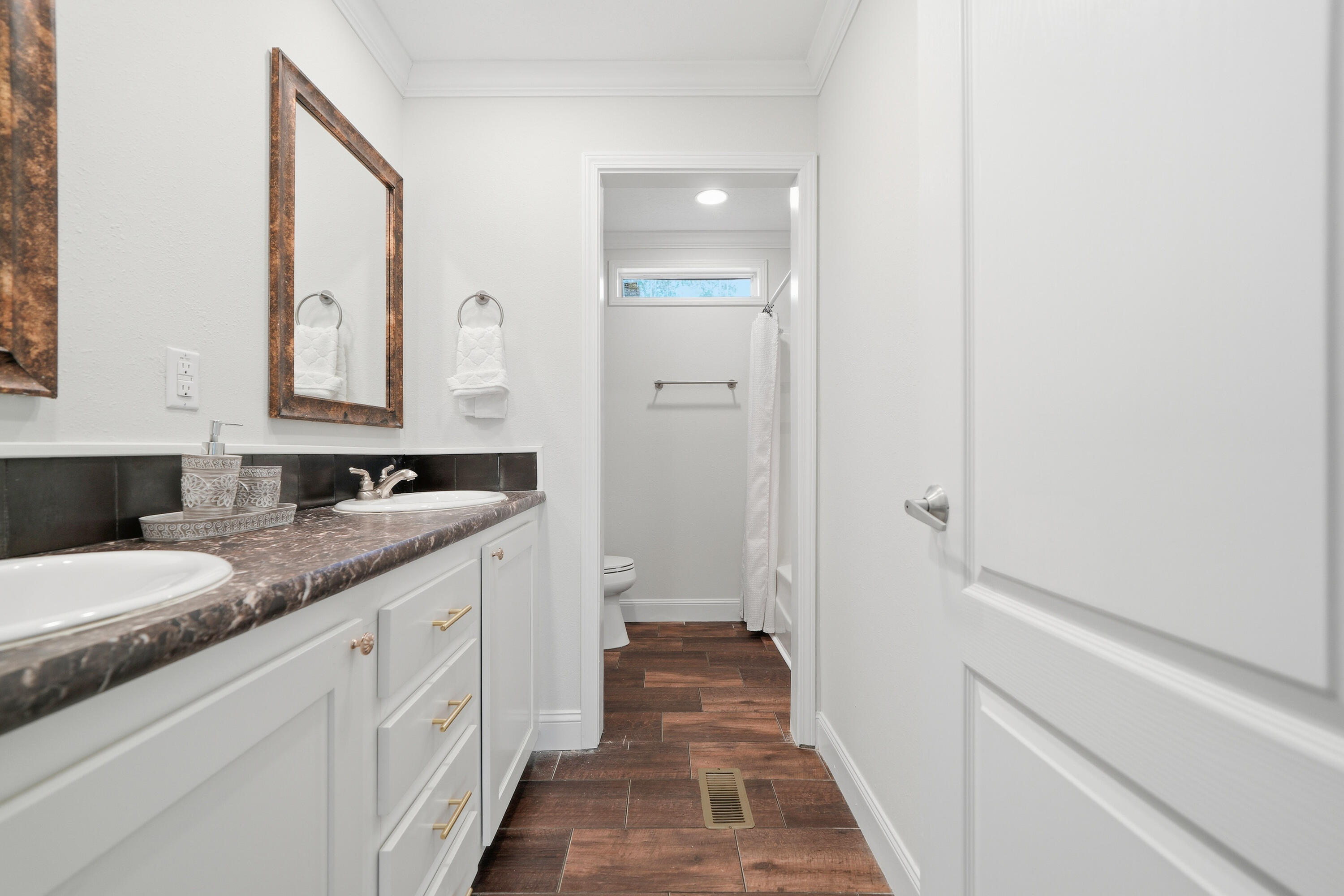 FREEPORT TOWN OF - Residential