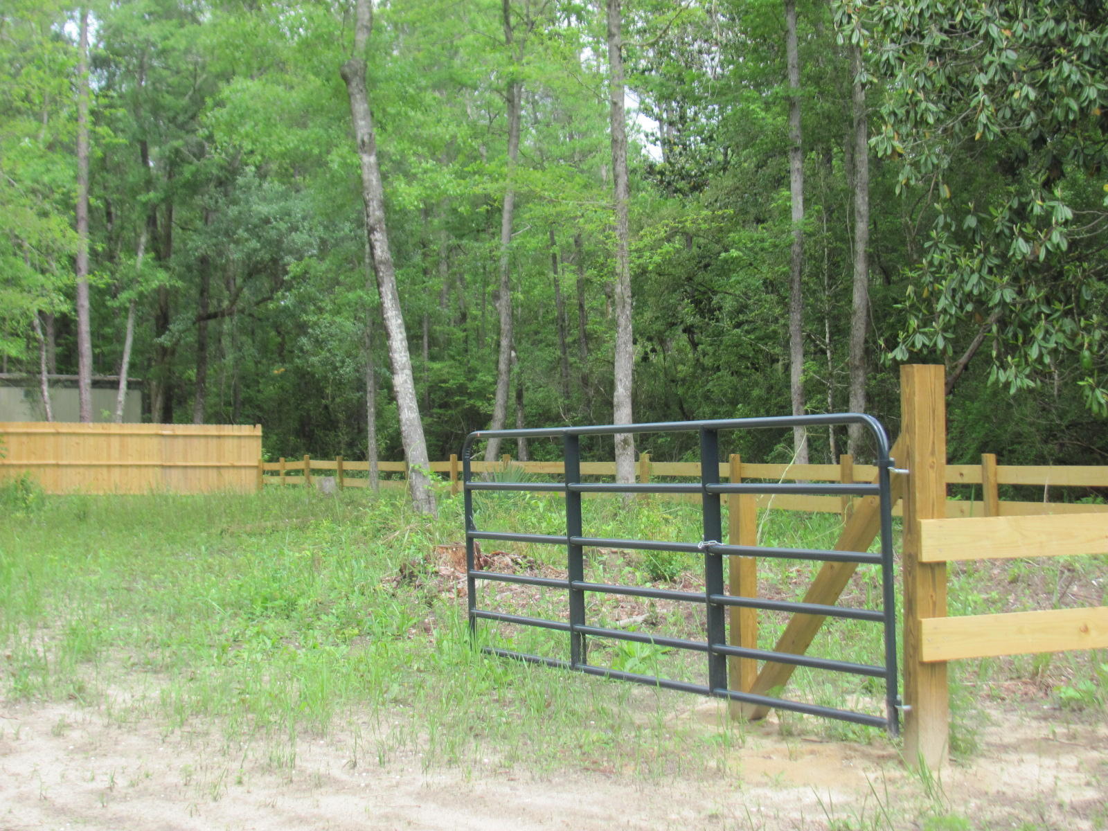 SMOKEHOUSE LAKE ESTATES UNREC - Land