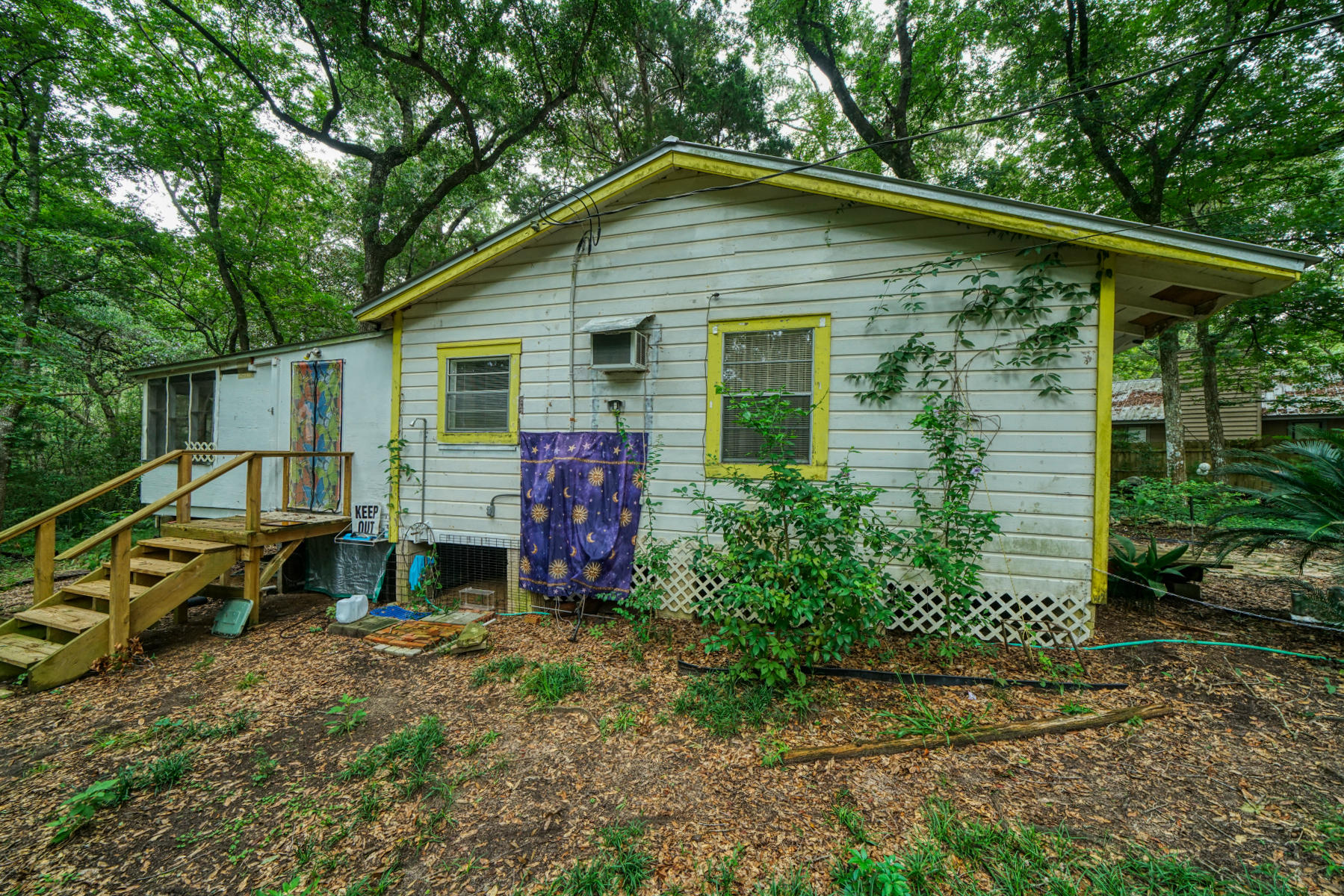 NO RECORDED SUBDIVISION - Residential