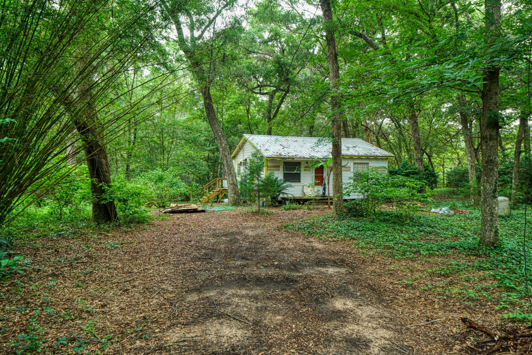 NO RECORDED SUBDIVISION - Residential