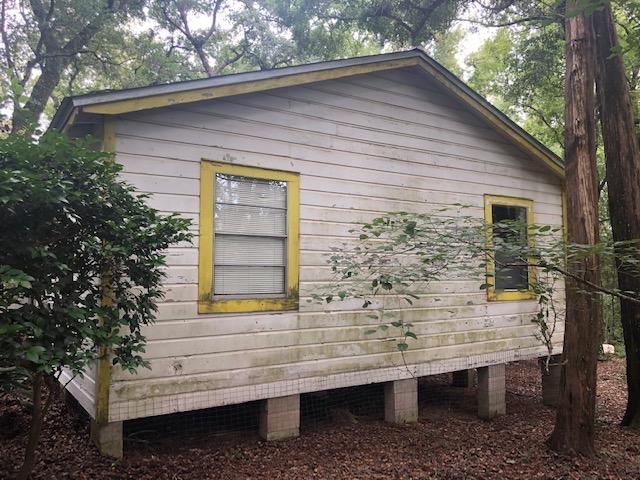 NO RECORDED SUBDIVISION - Residential