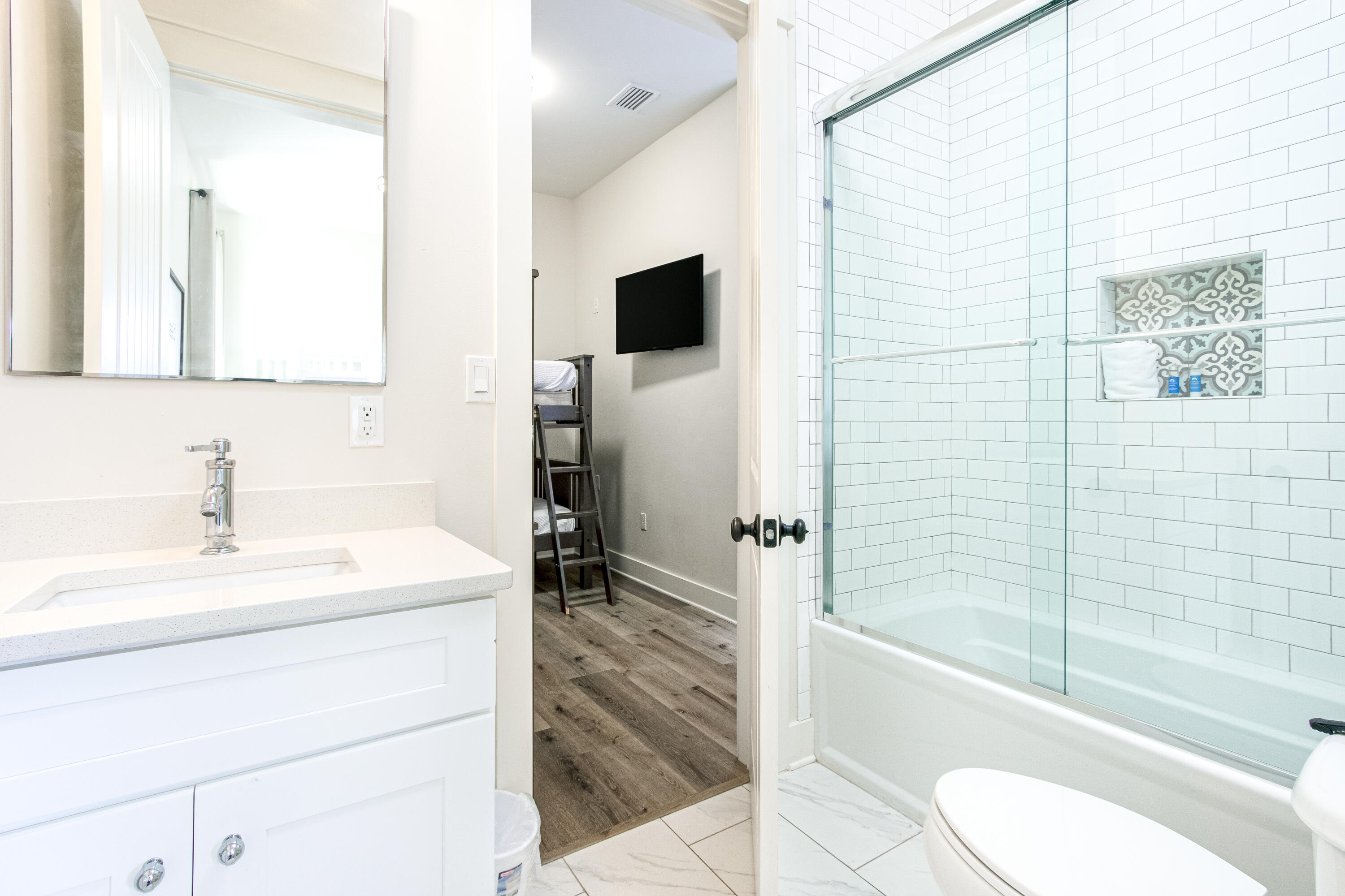 GULF SHORE MANOR - Residential