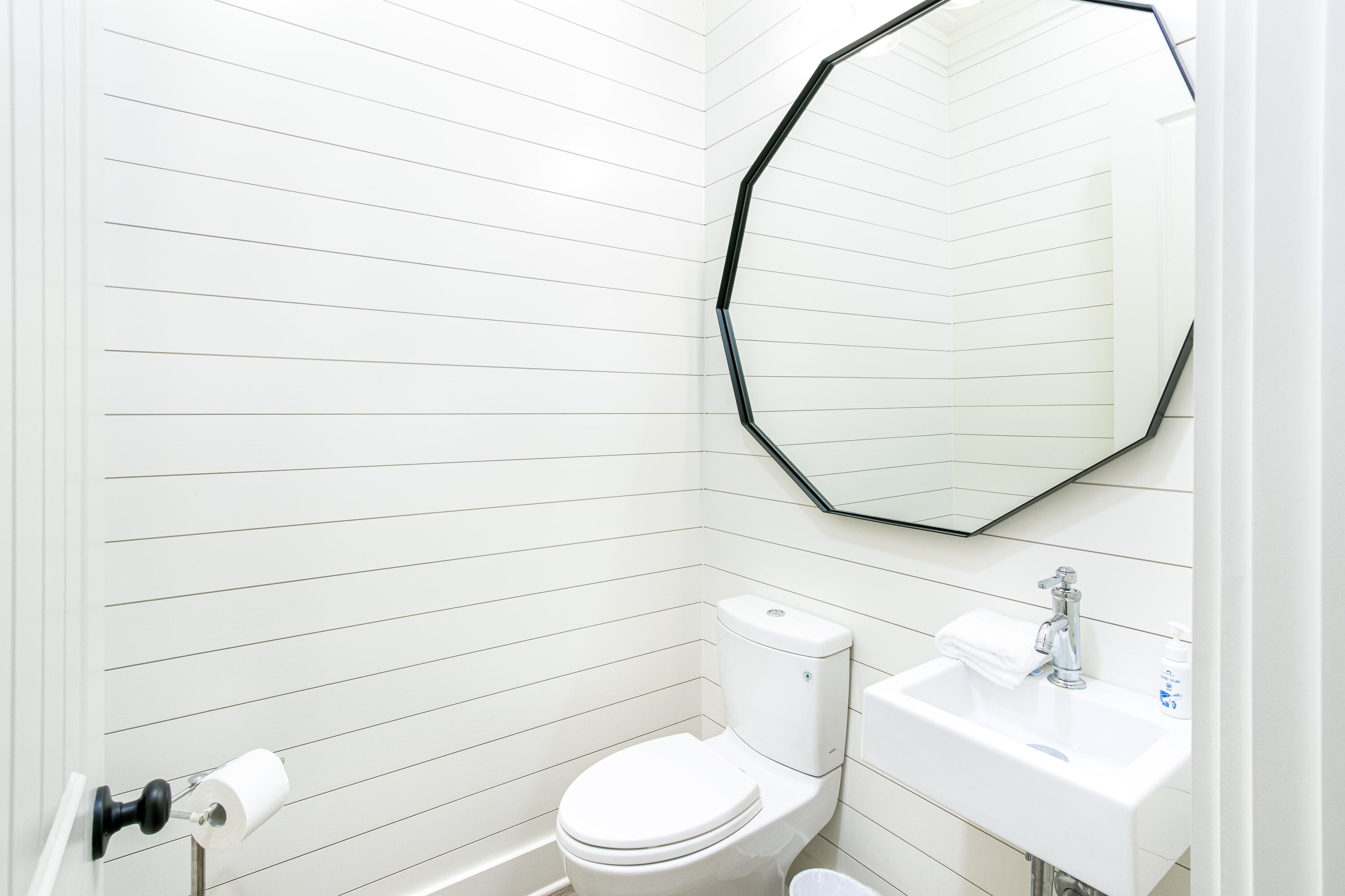 GULF SHORE MANOR - Residential