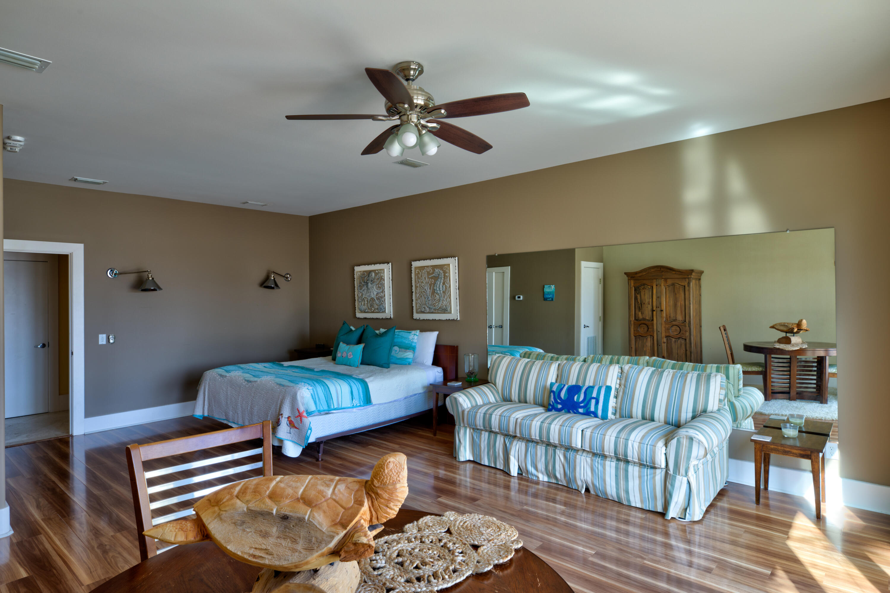 HOLIDAY ISLE - Residential