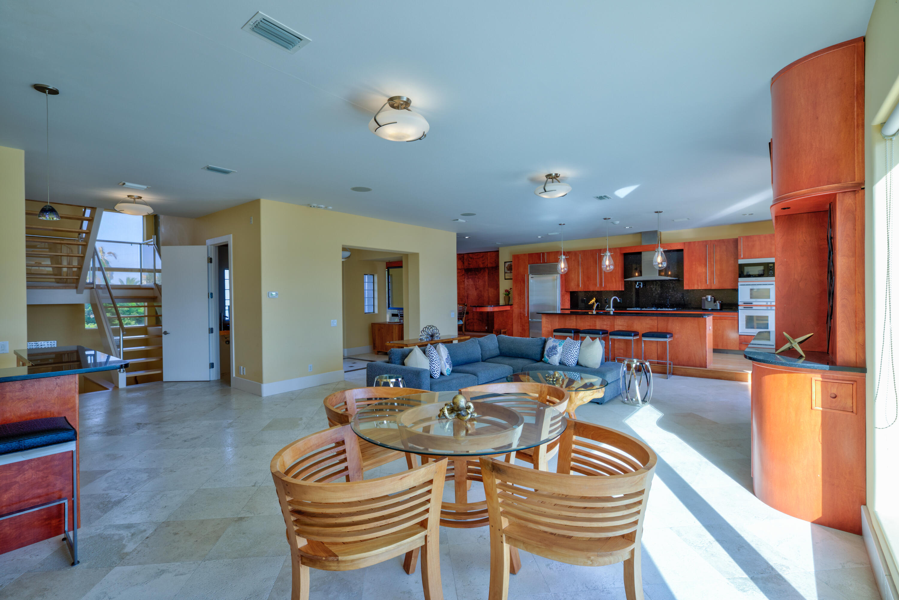 HOLIDAY ISLE - Residential