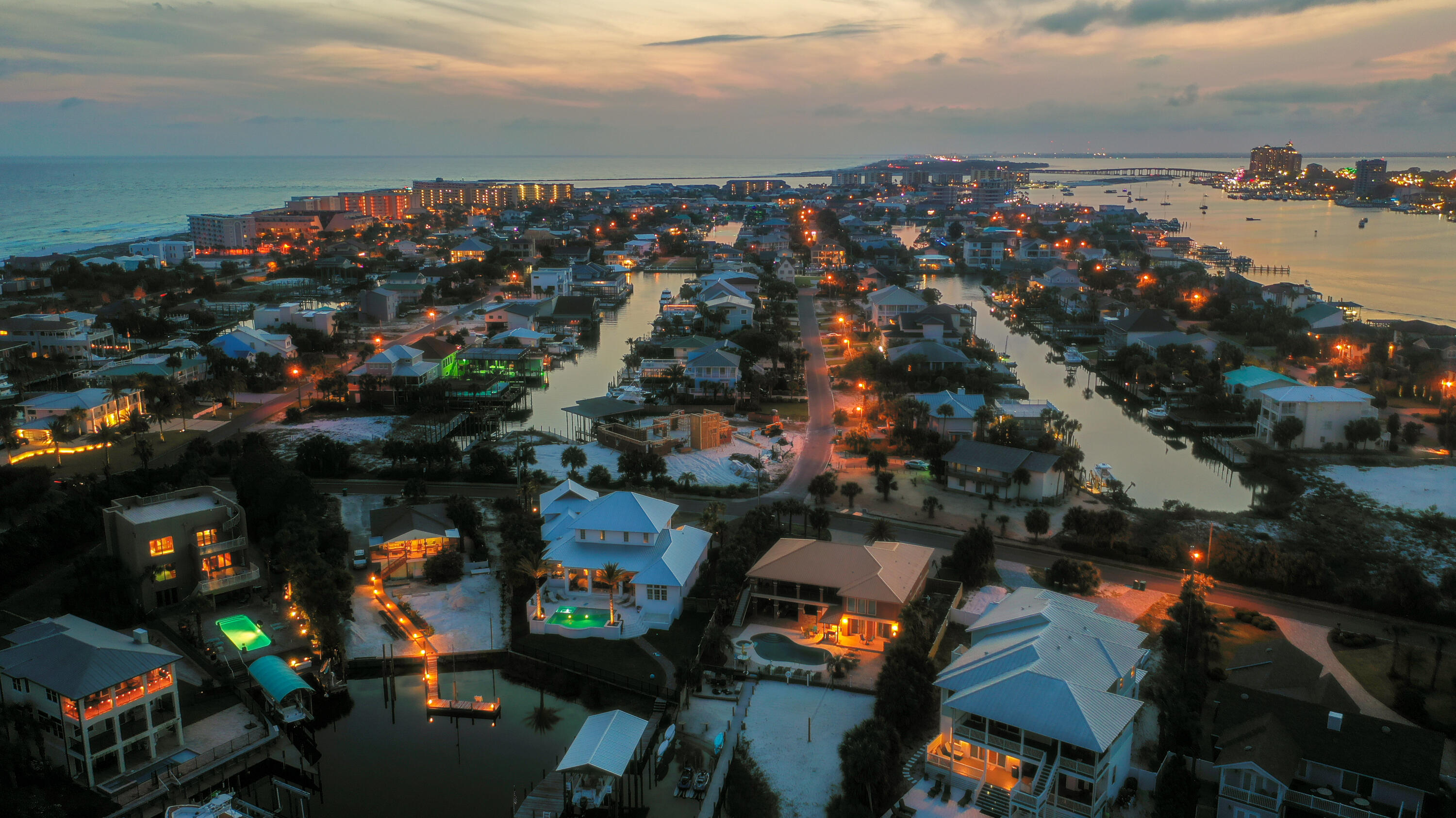 HOLIDAY ISLE - Residential