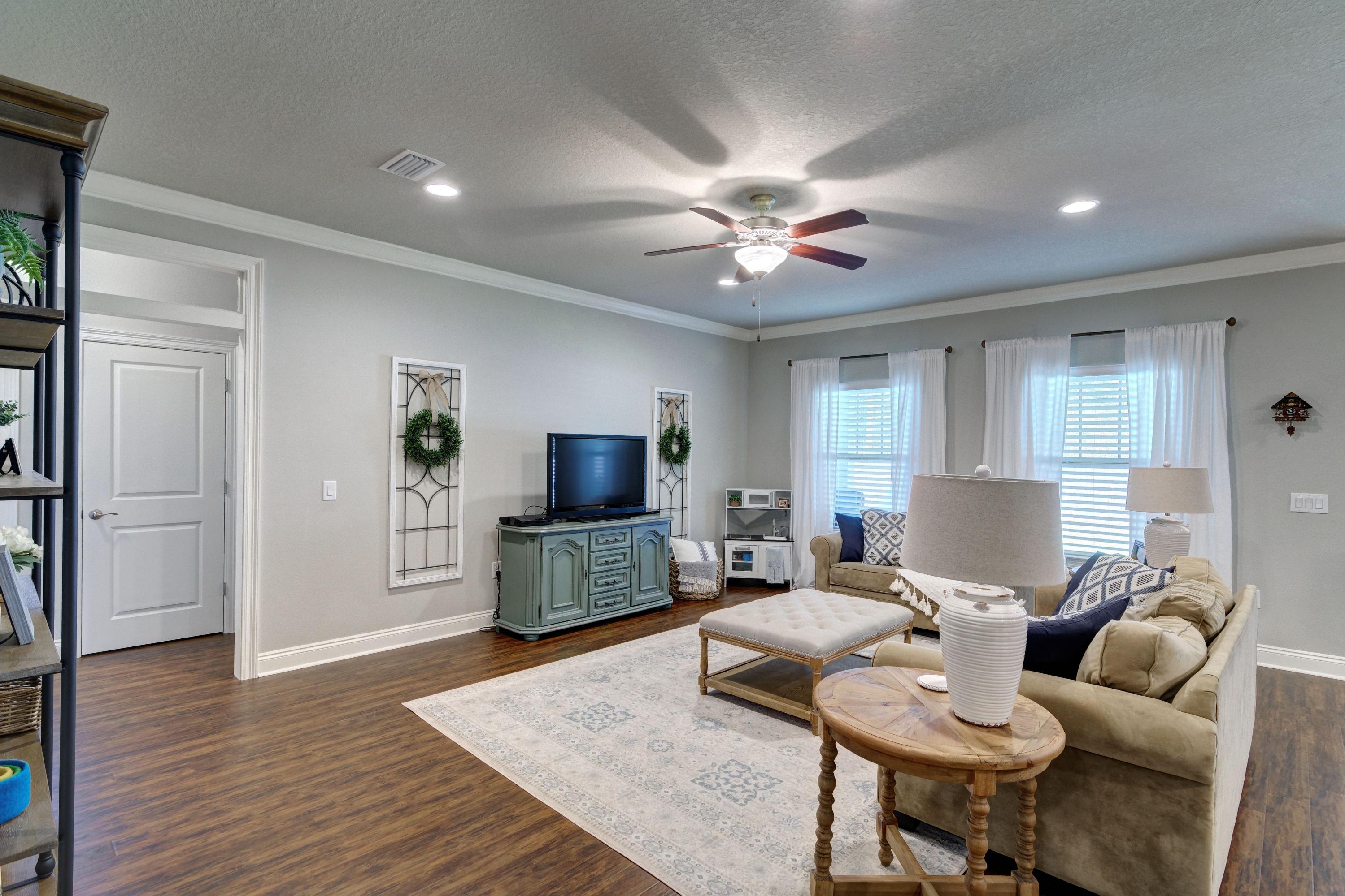 NAVARRE S/D 2ND ADDN - Residential