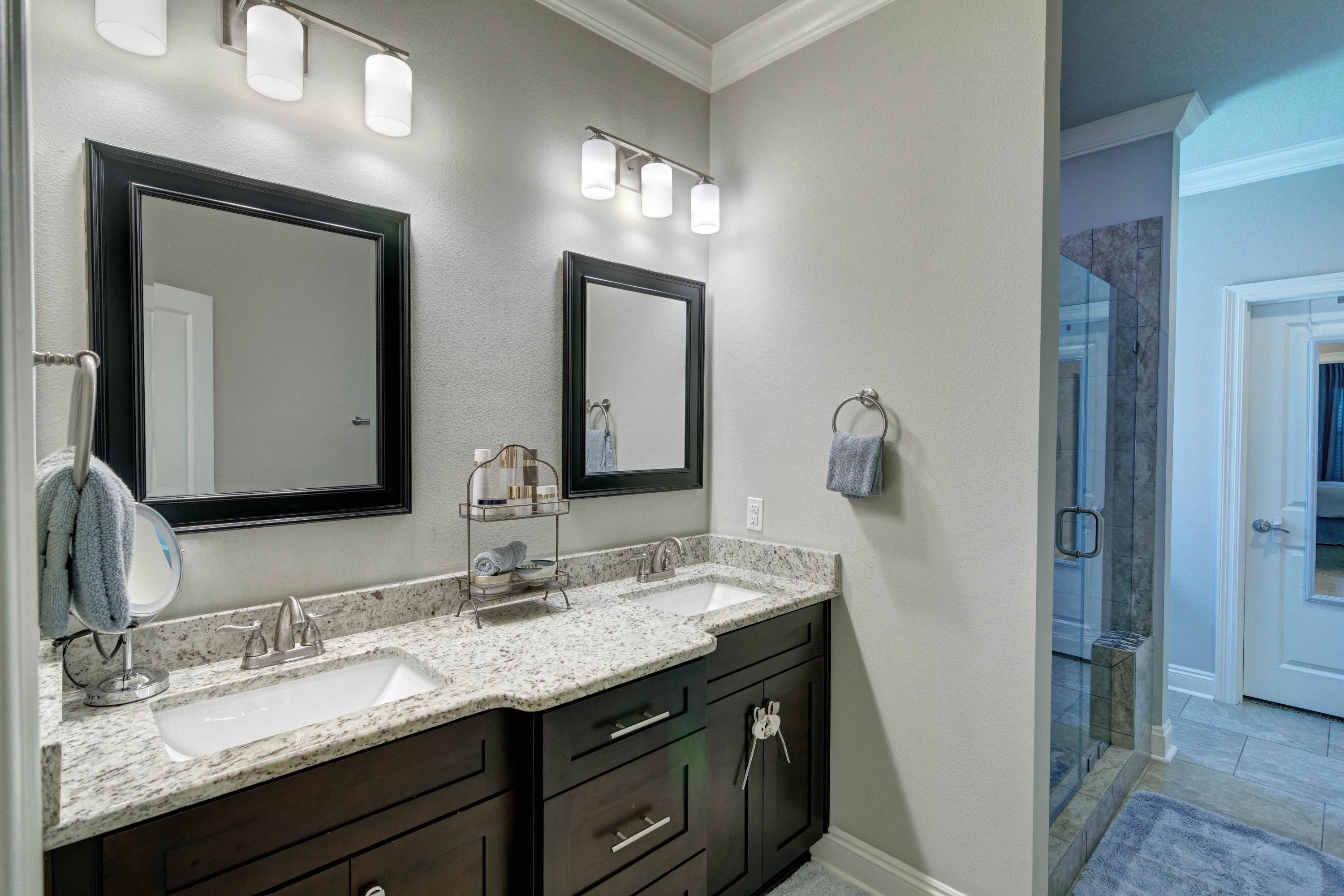 NAVARRE S/D 2ND ADDN - Residential