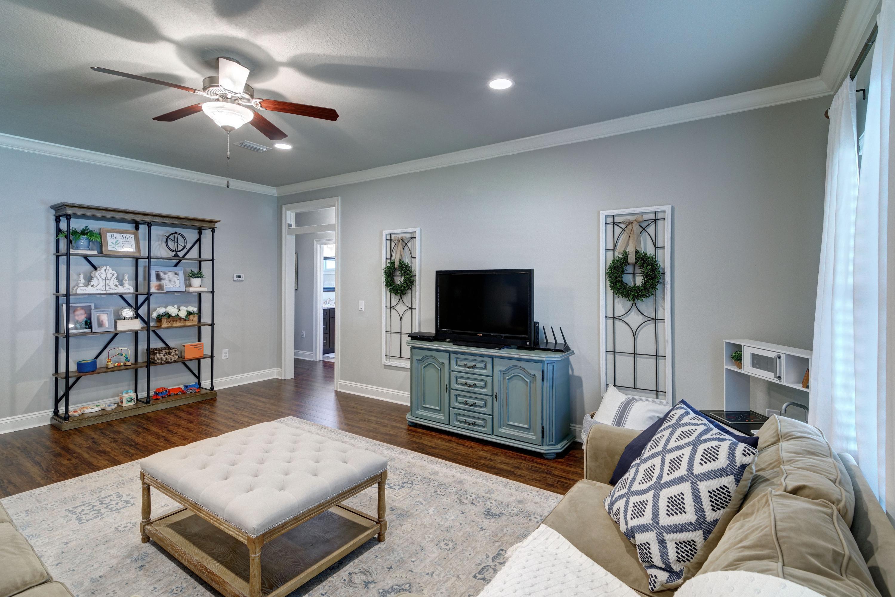 NAVARRE S/D 2ND ADDN - Residential