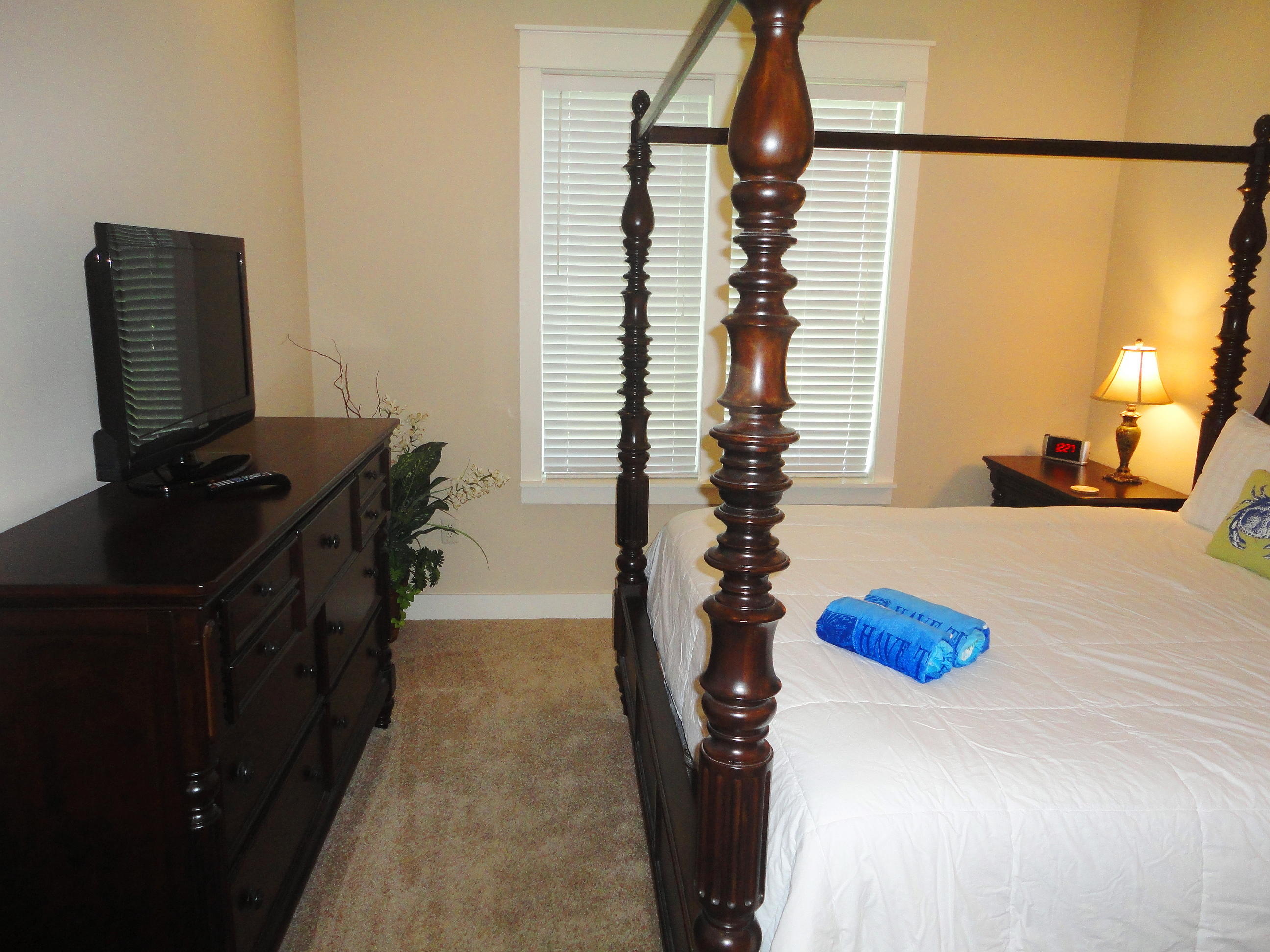 BUNGALOS AT SANDESTIN - Residential