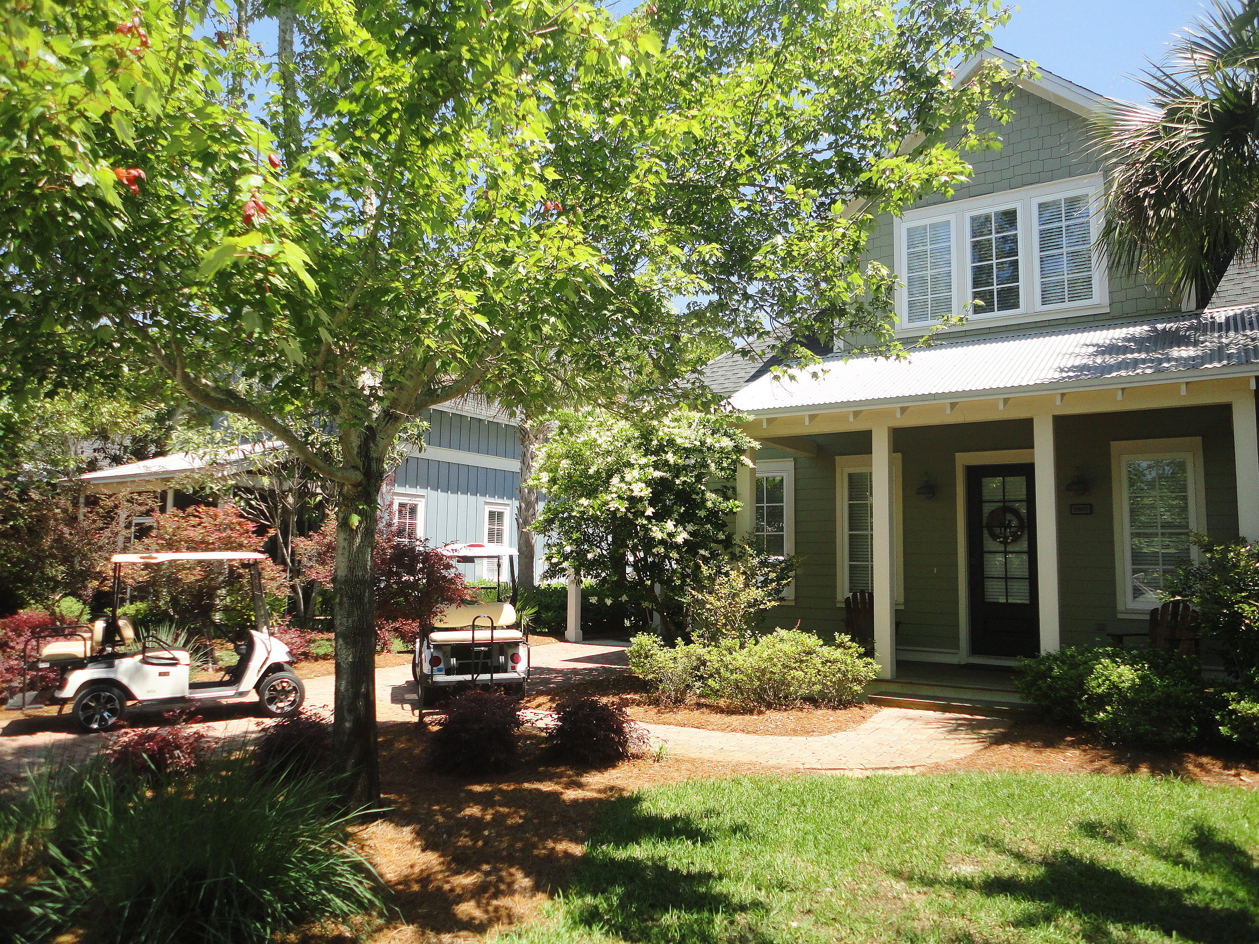BUNGALOS AT SANDESTIN - Residential
