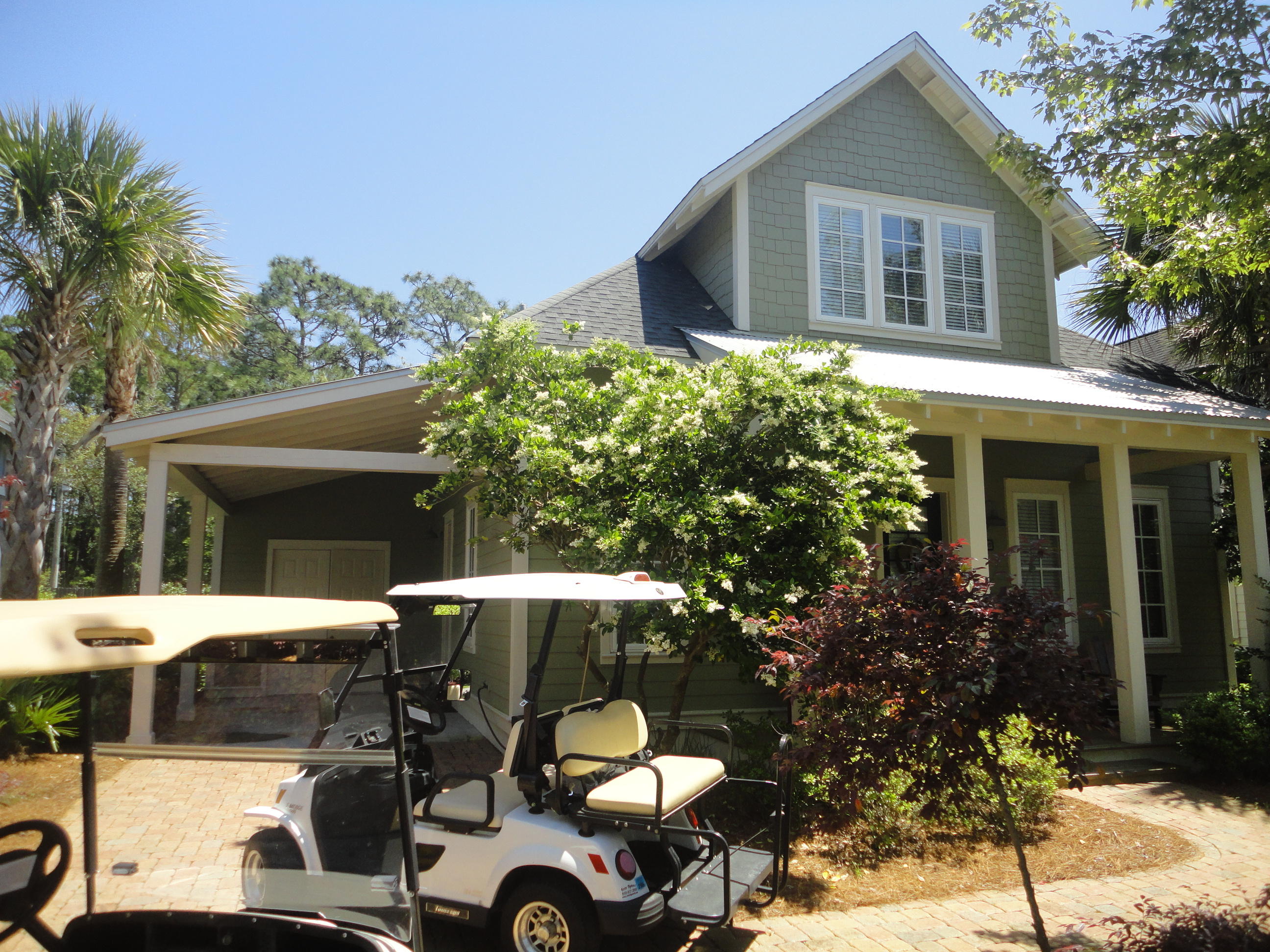 BUNGALOS AT SANDESTIN - Residential