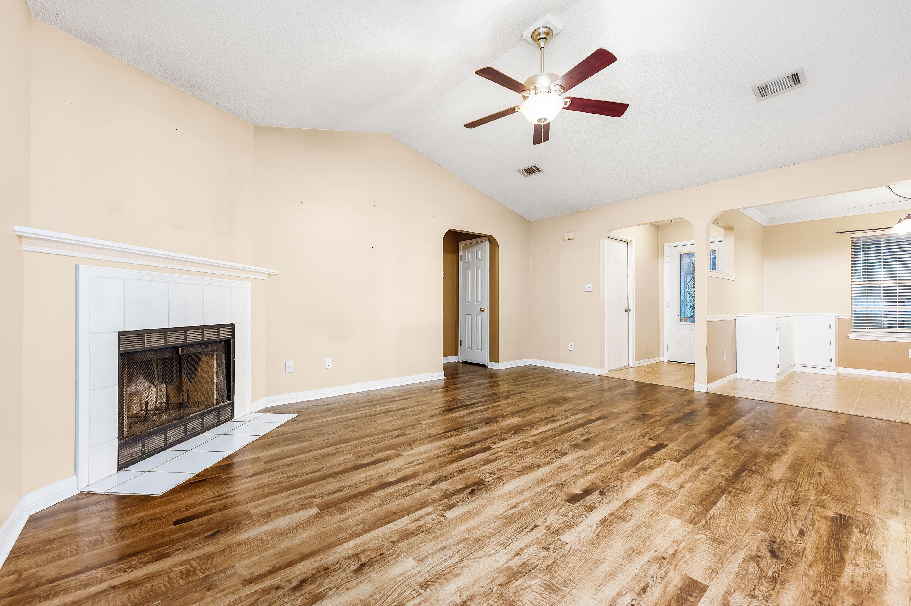 KINGS CROSSING PH 1 - Residential