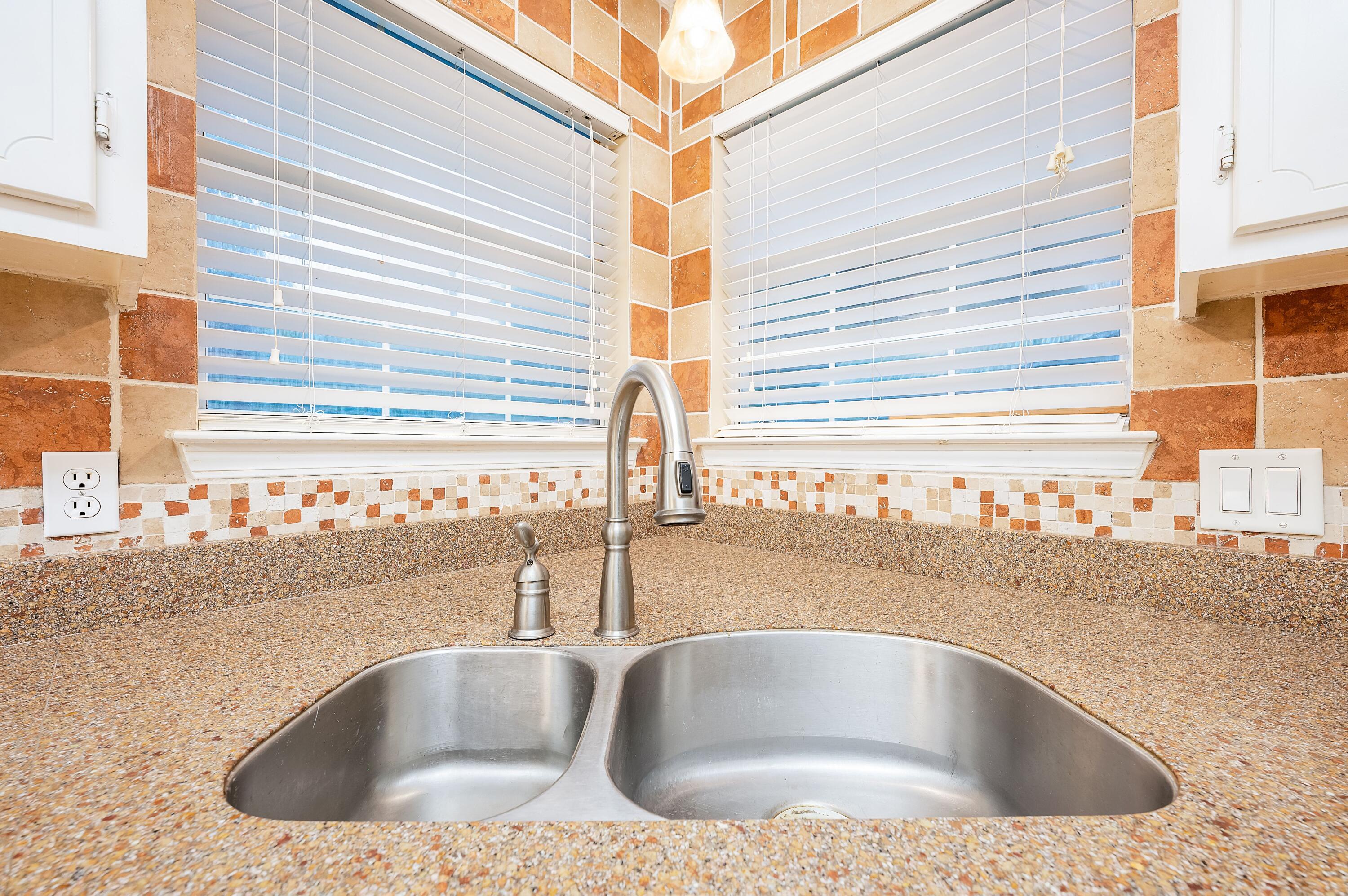 KINGS CROSSING PH 1 - Residential