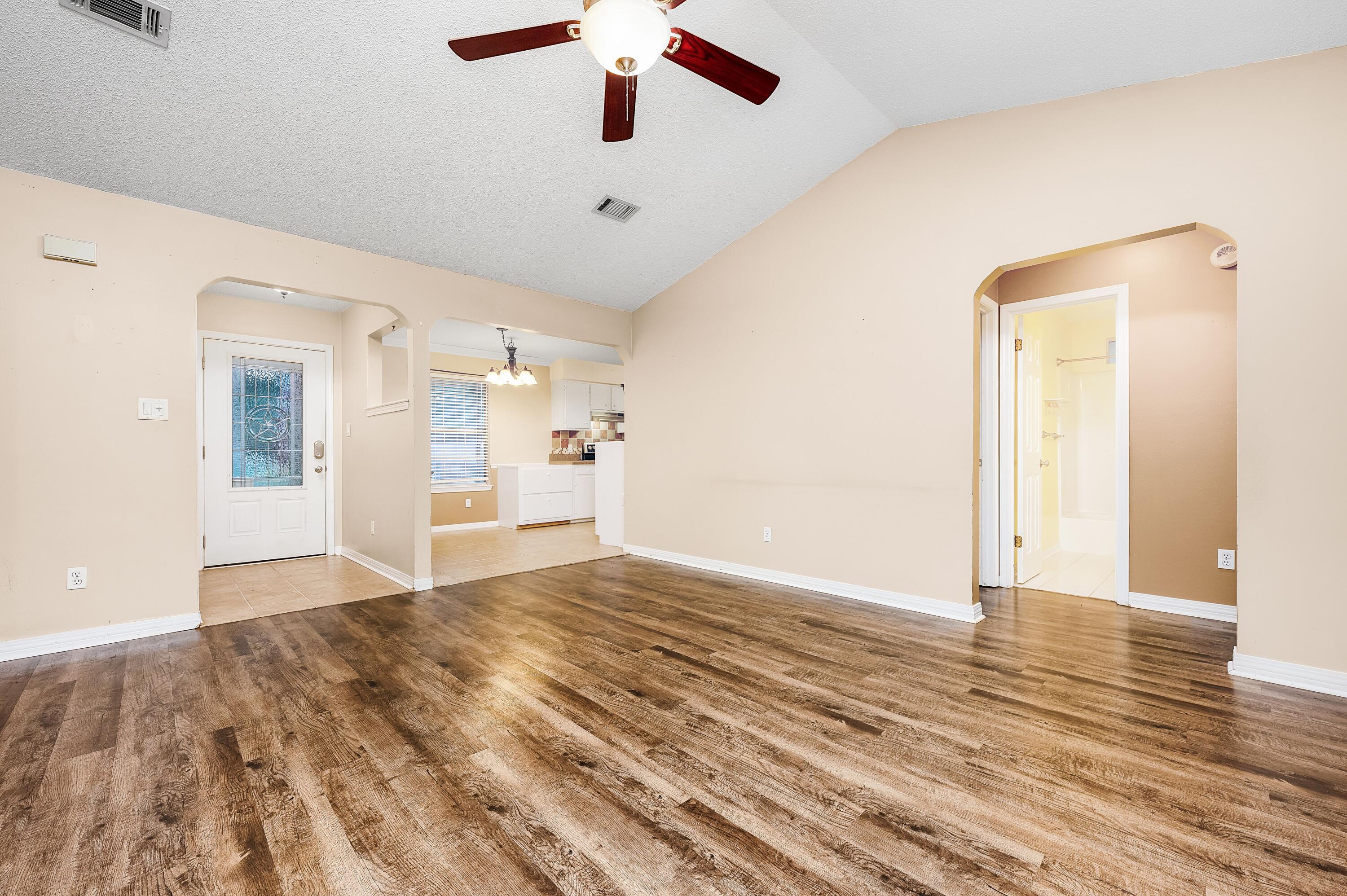 KINGS CROSSING PH 1 - Residential