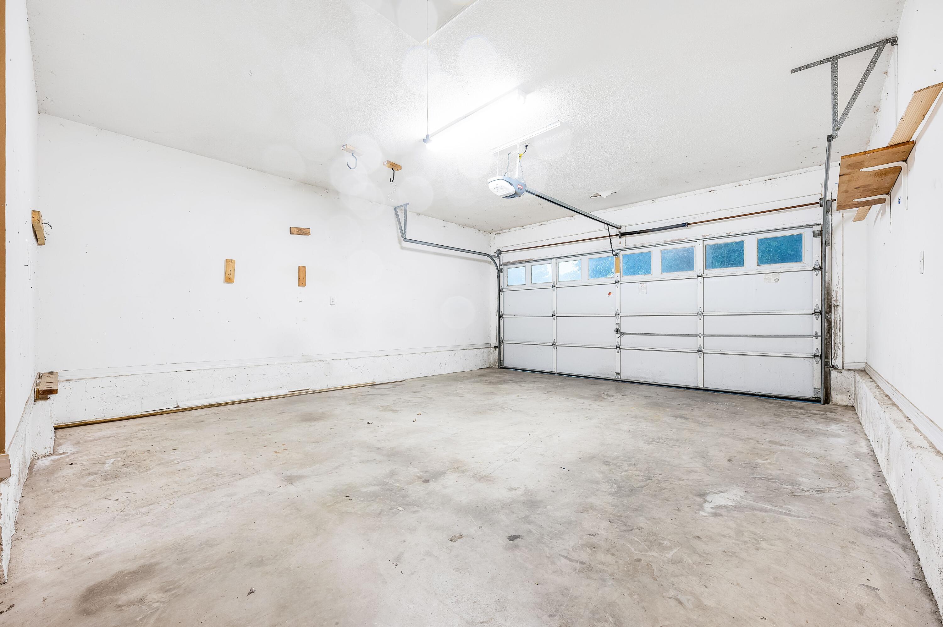 KINGS CROSSING PH 1 - Residential