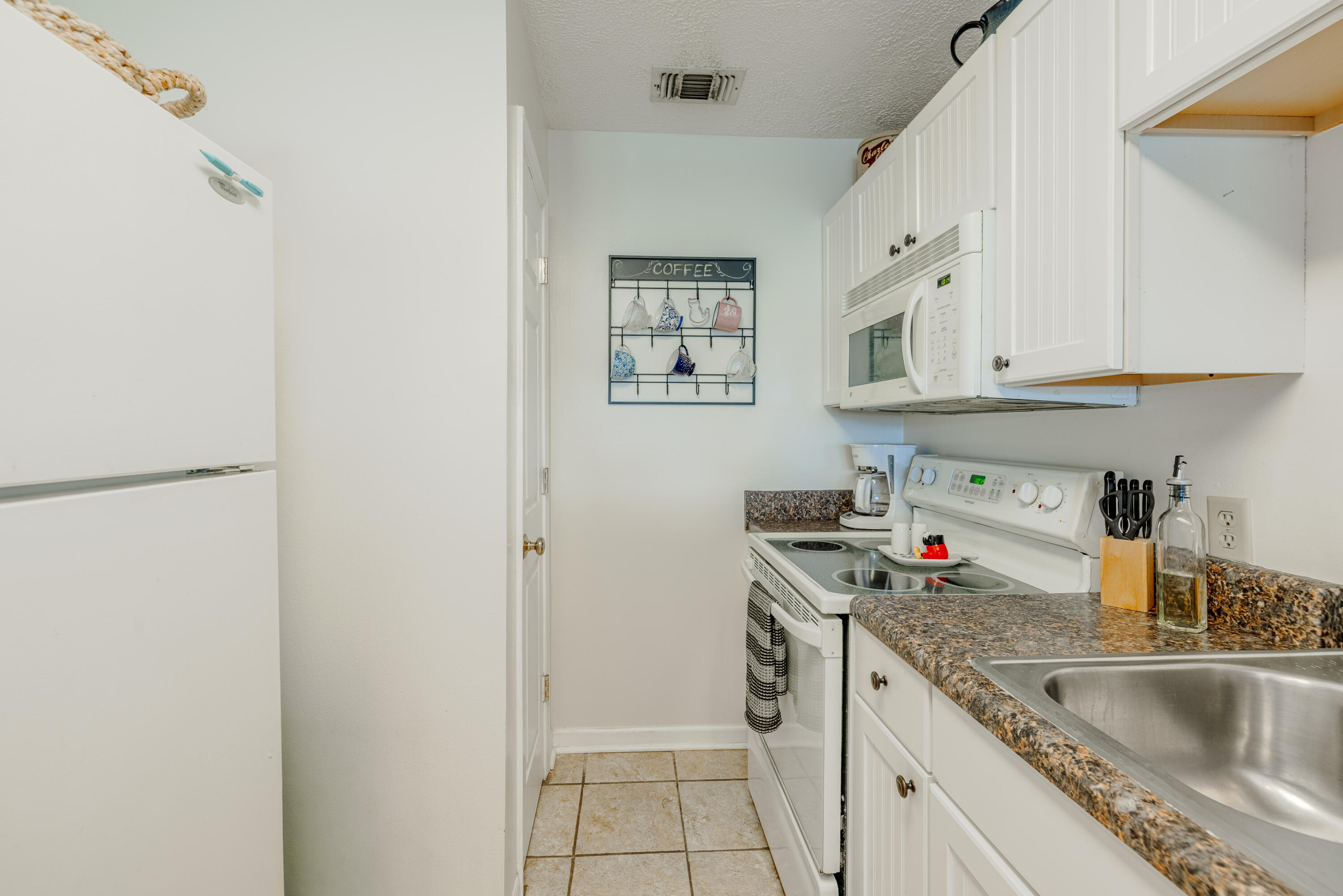 NAUTILUS CONDO - Residential