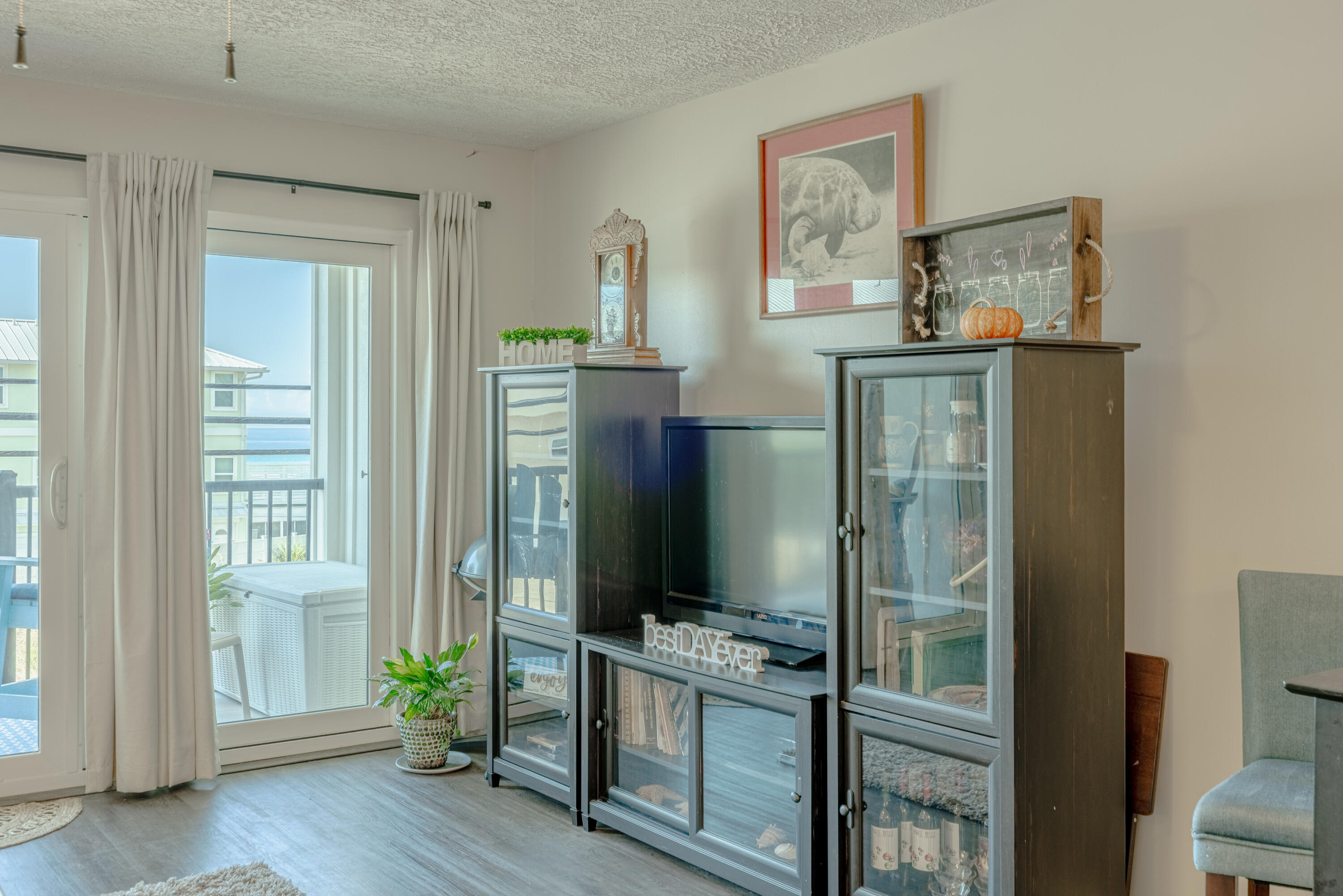 NAUTILUS CONDO - Residential