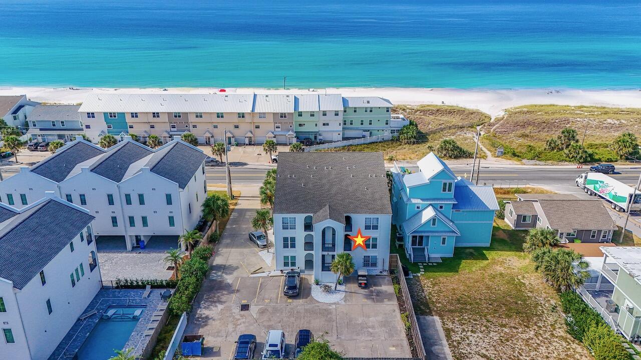 NAUTILUS CONDO - Residential