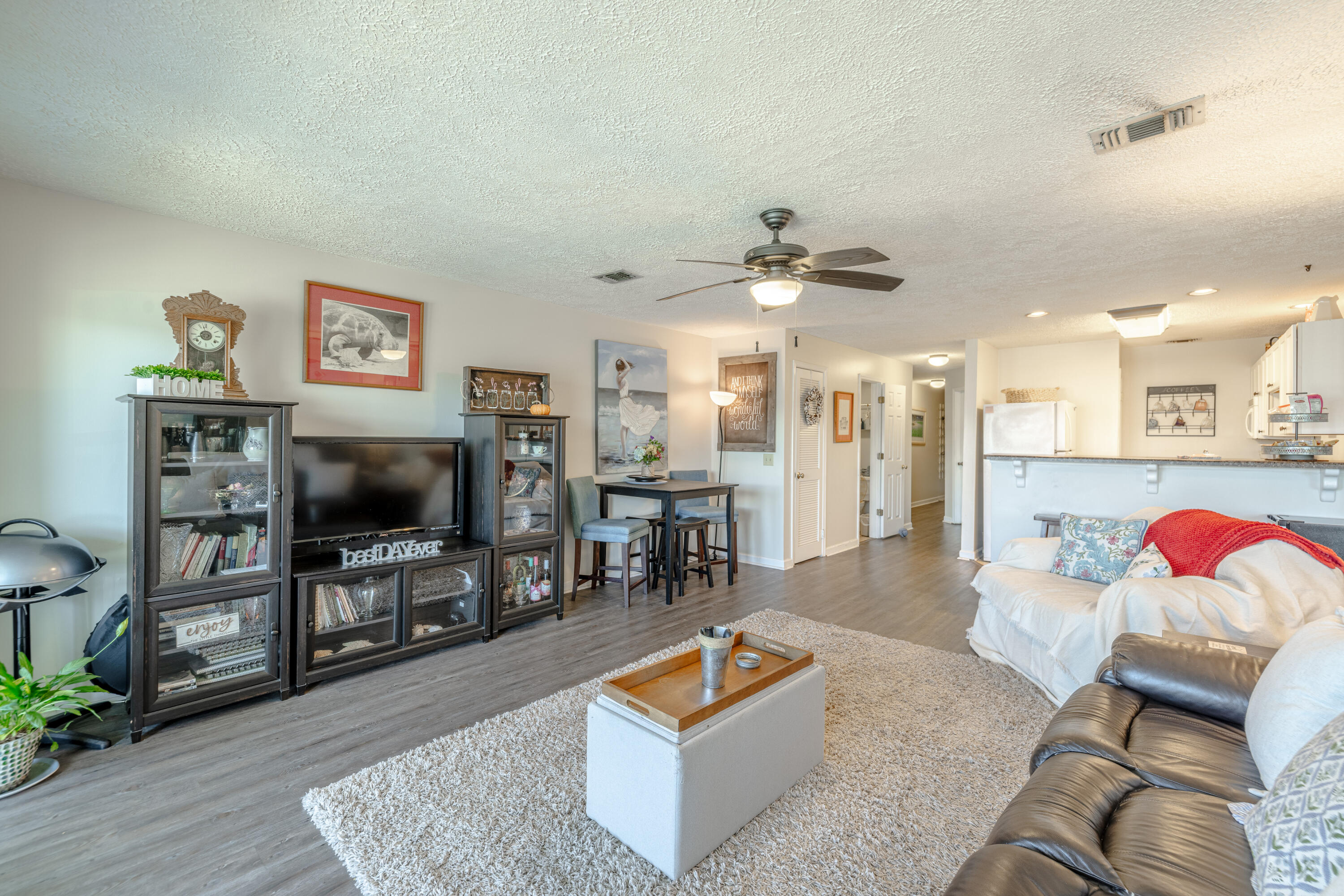 NAUTILUS CONDO - Residential