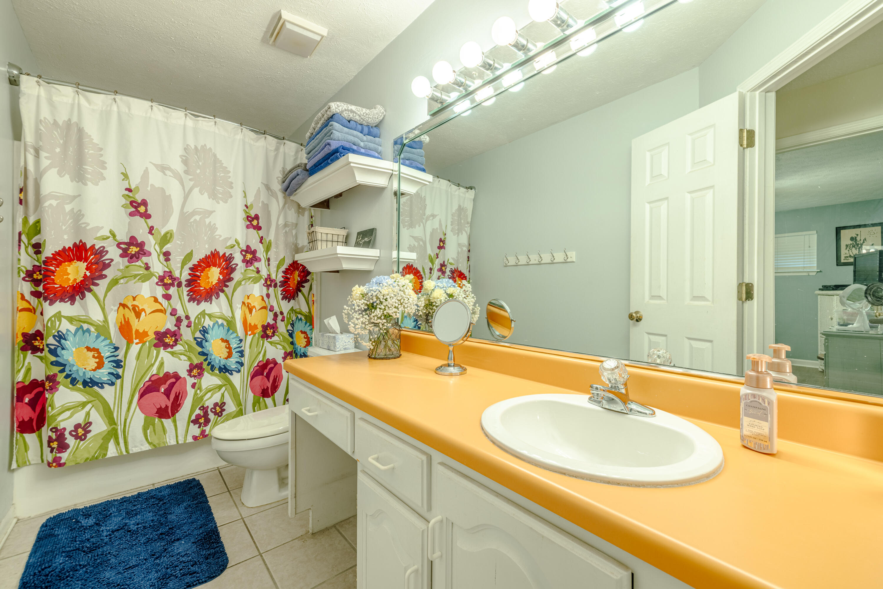 NAUTILUS CONDO - Residential