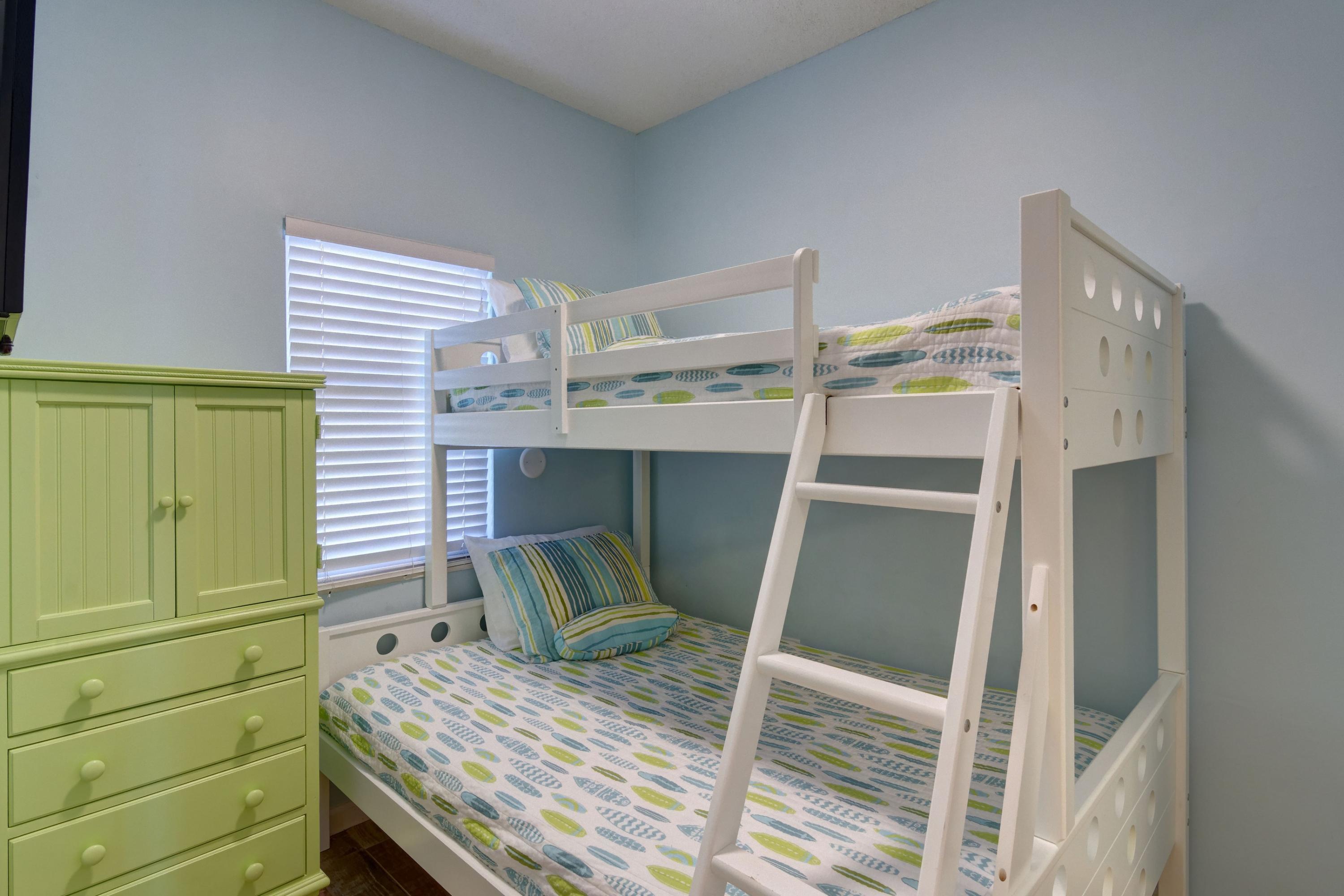 STERLING SANDS CONDO - Residential