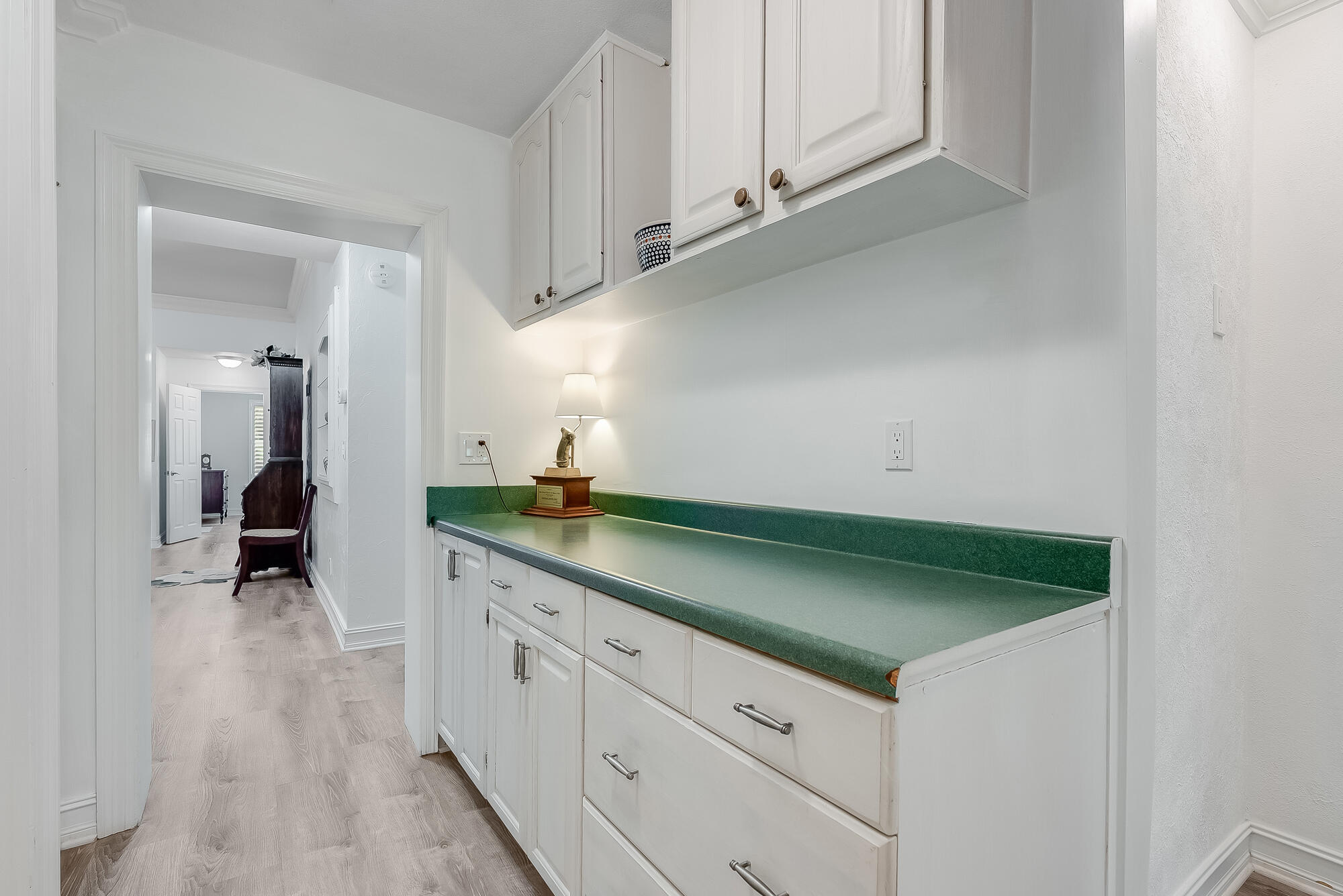 WHISPERING OAKS - Residential