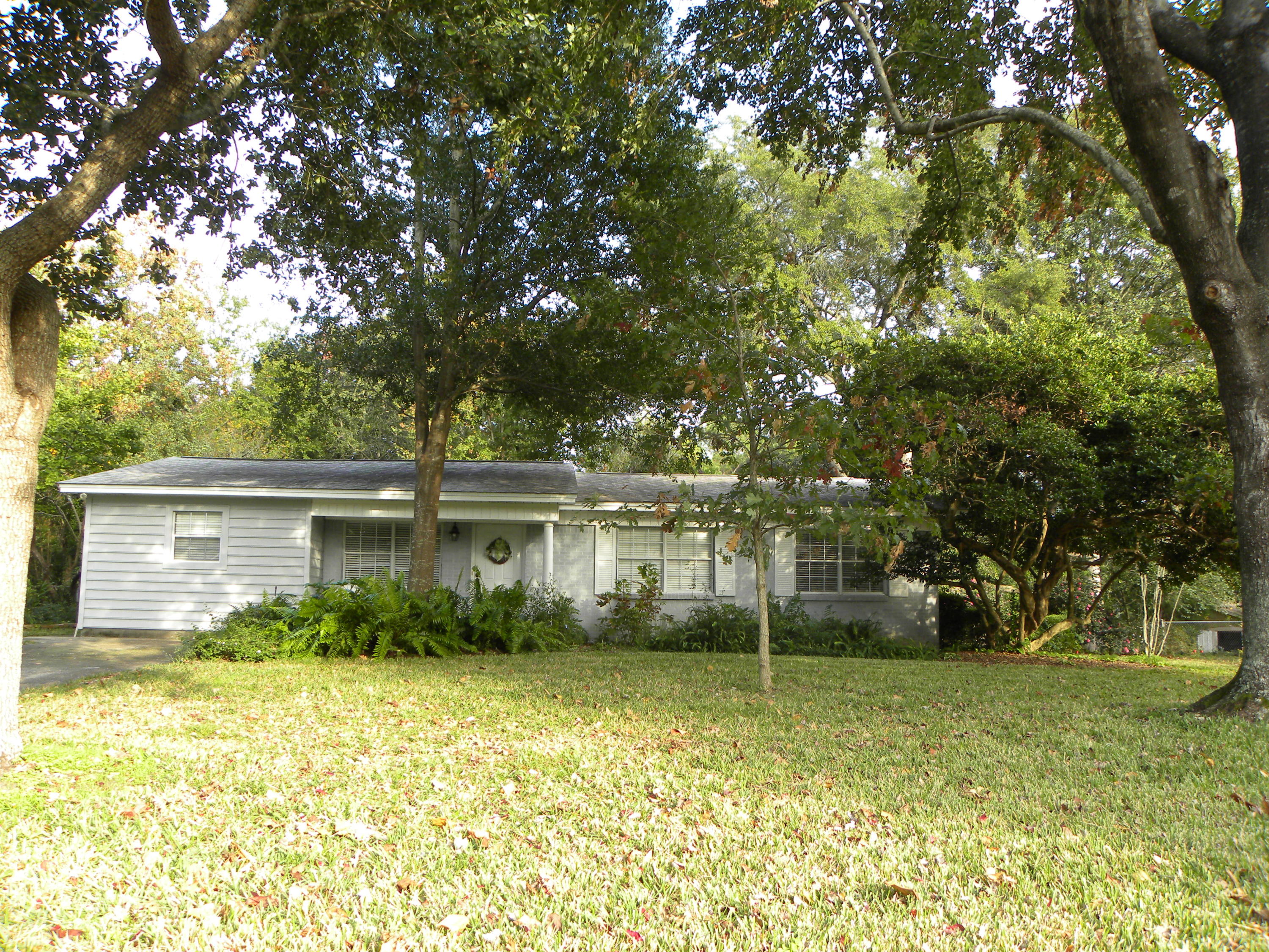 BAYOU WOODS - Residential