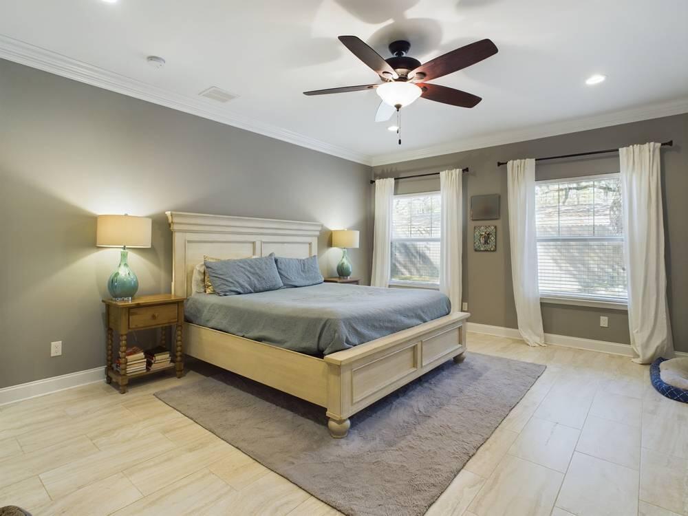 Don's Place - Residential