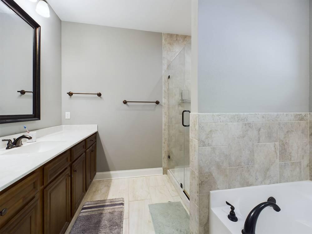 Don's Place - Residential