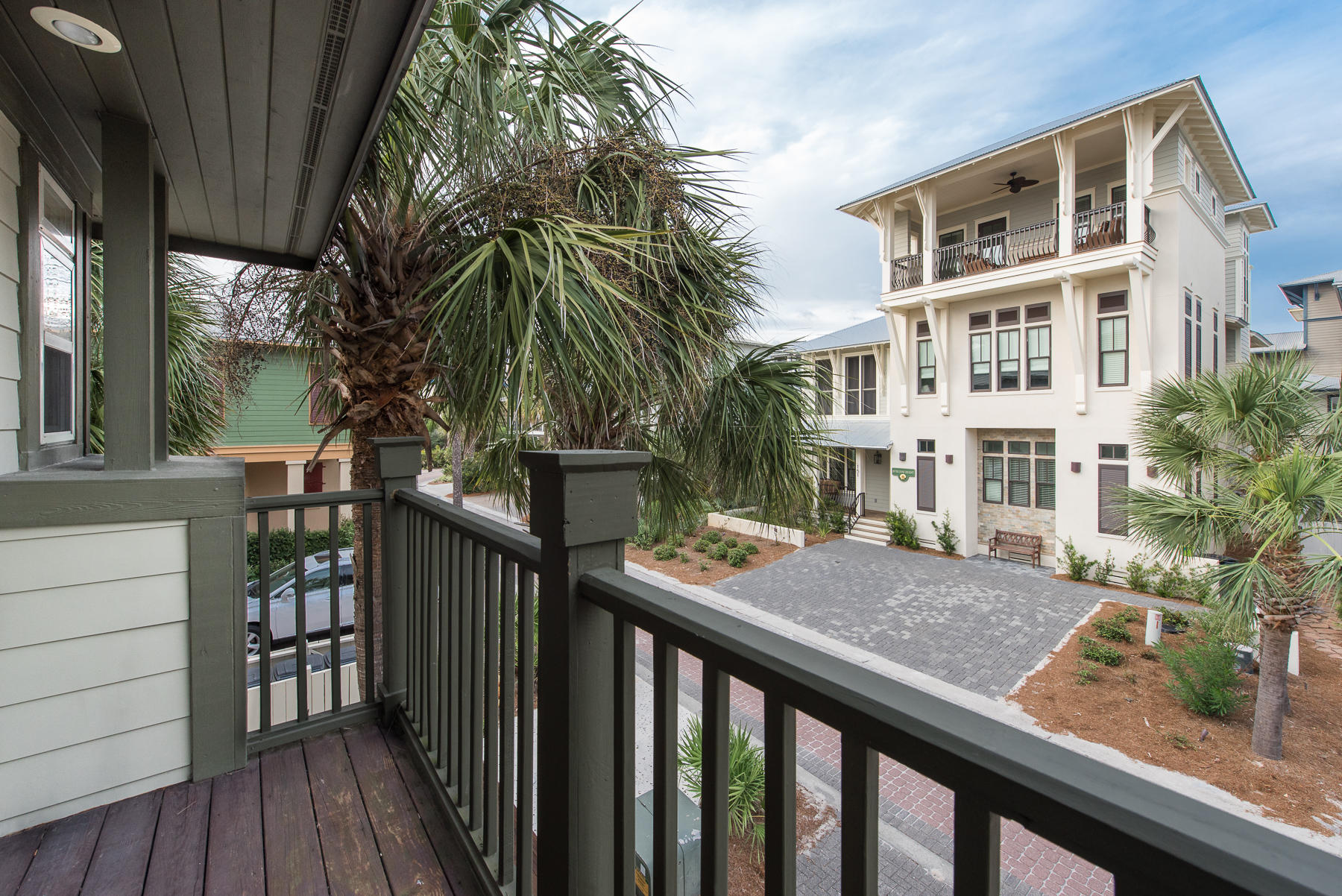 WATER'S EDGE - Residential