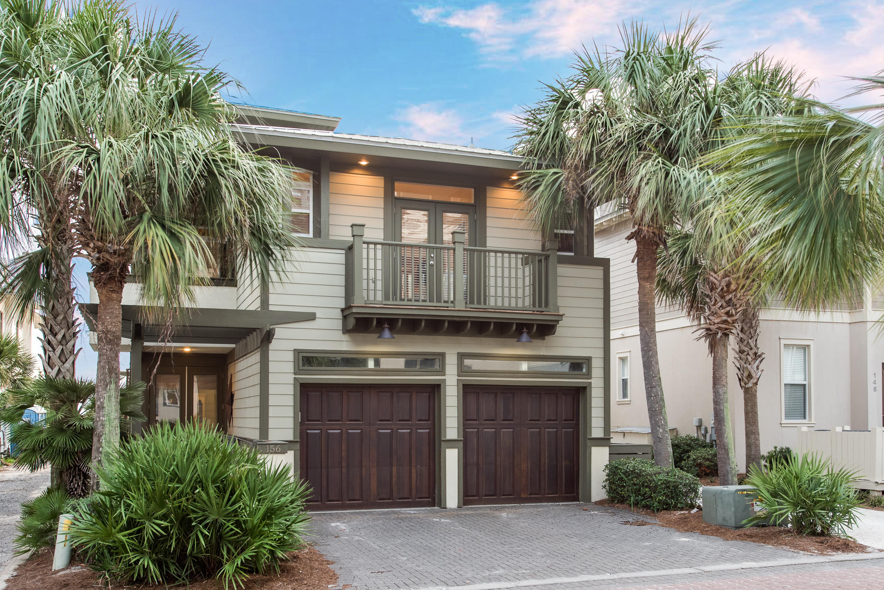 WATER'S EDGE - Residential