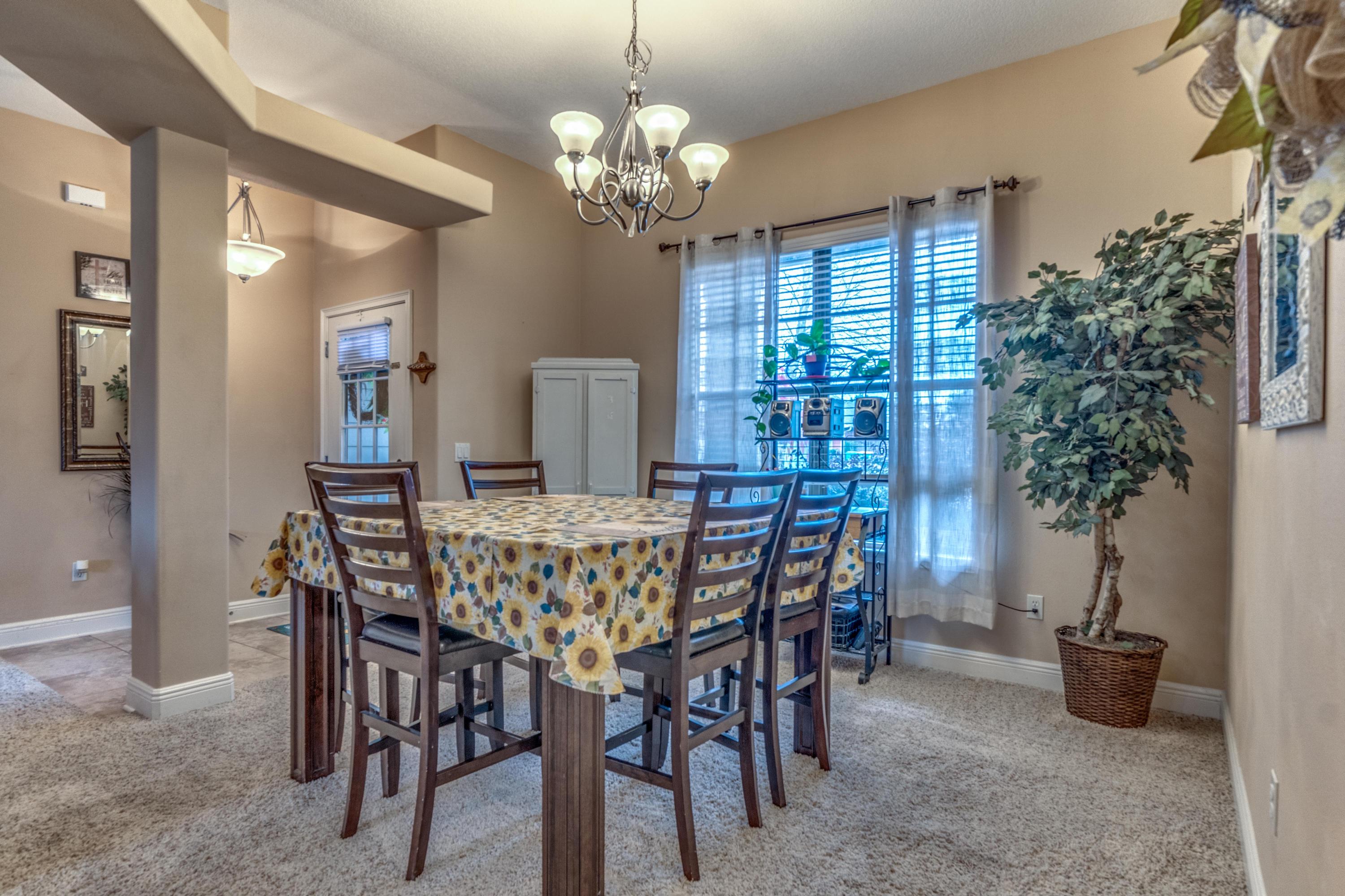 CREEKS EDGE - Residential