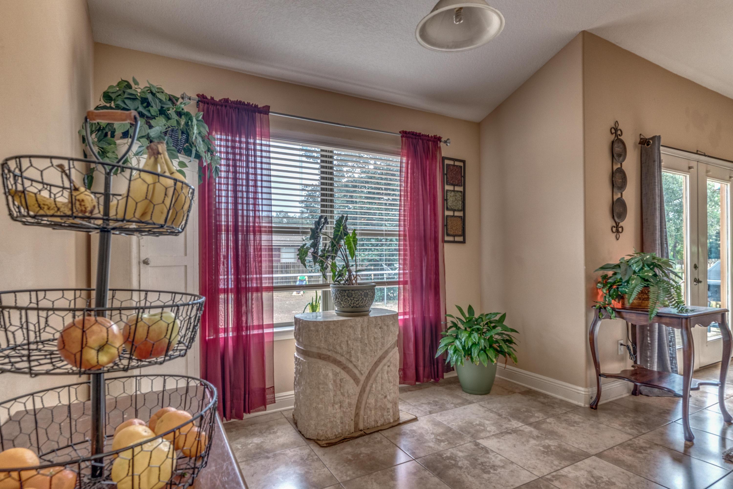 CREEKS EDGE - Residential