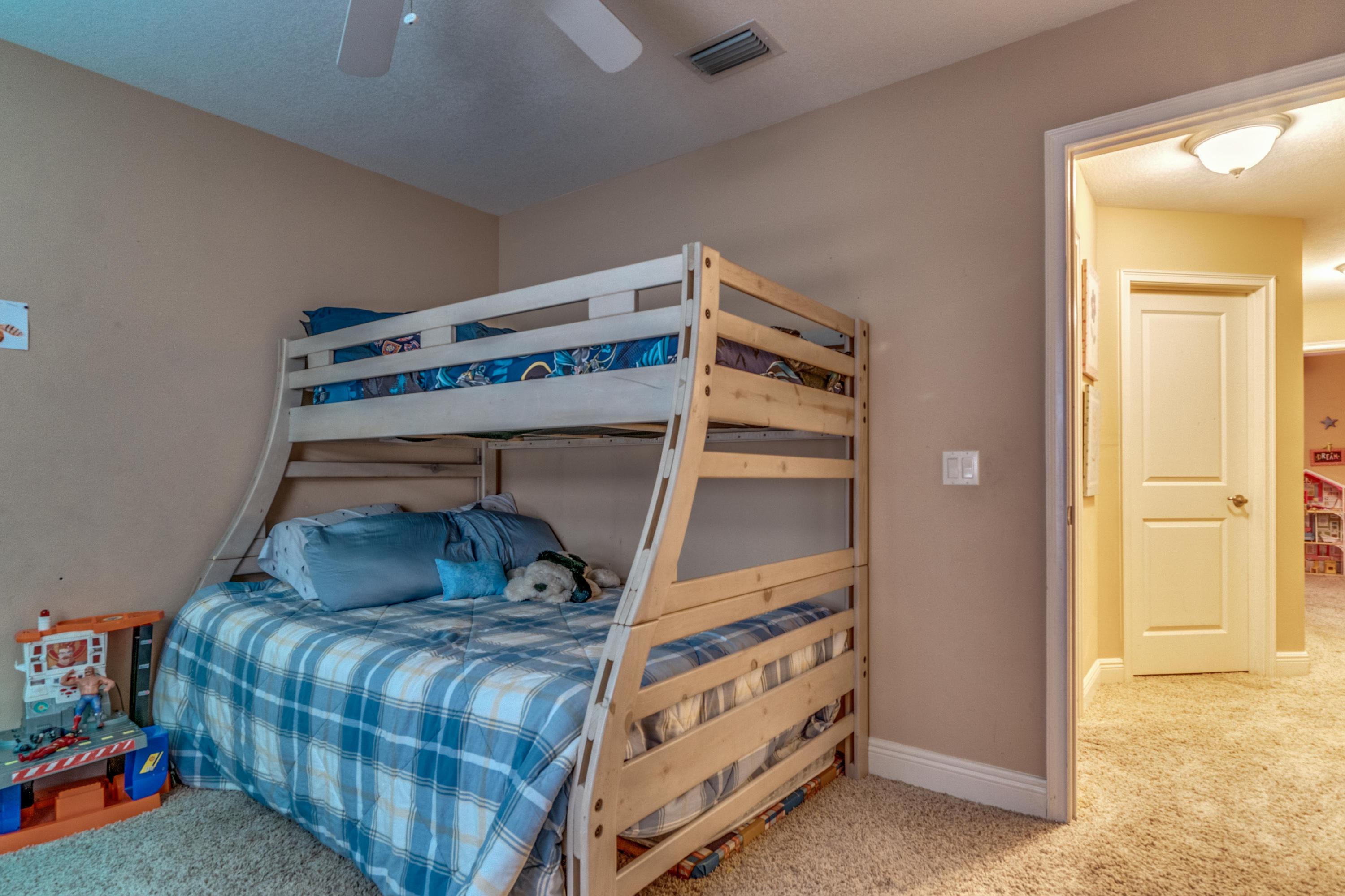 CREEKS EDGE - Residential