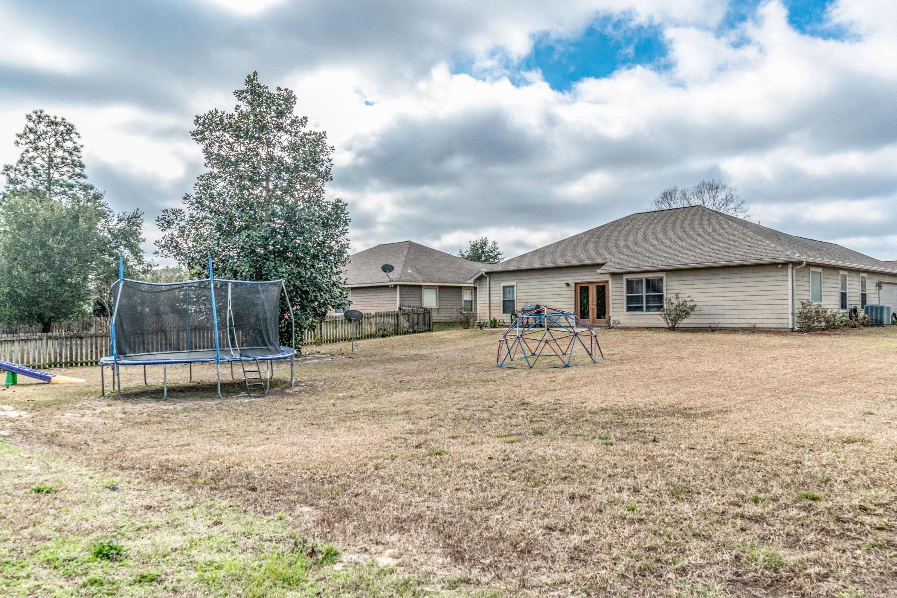 CREEKS EDGE - Residential