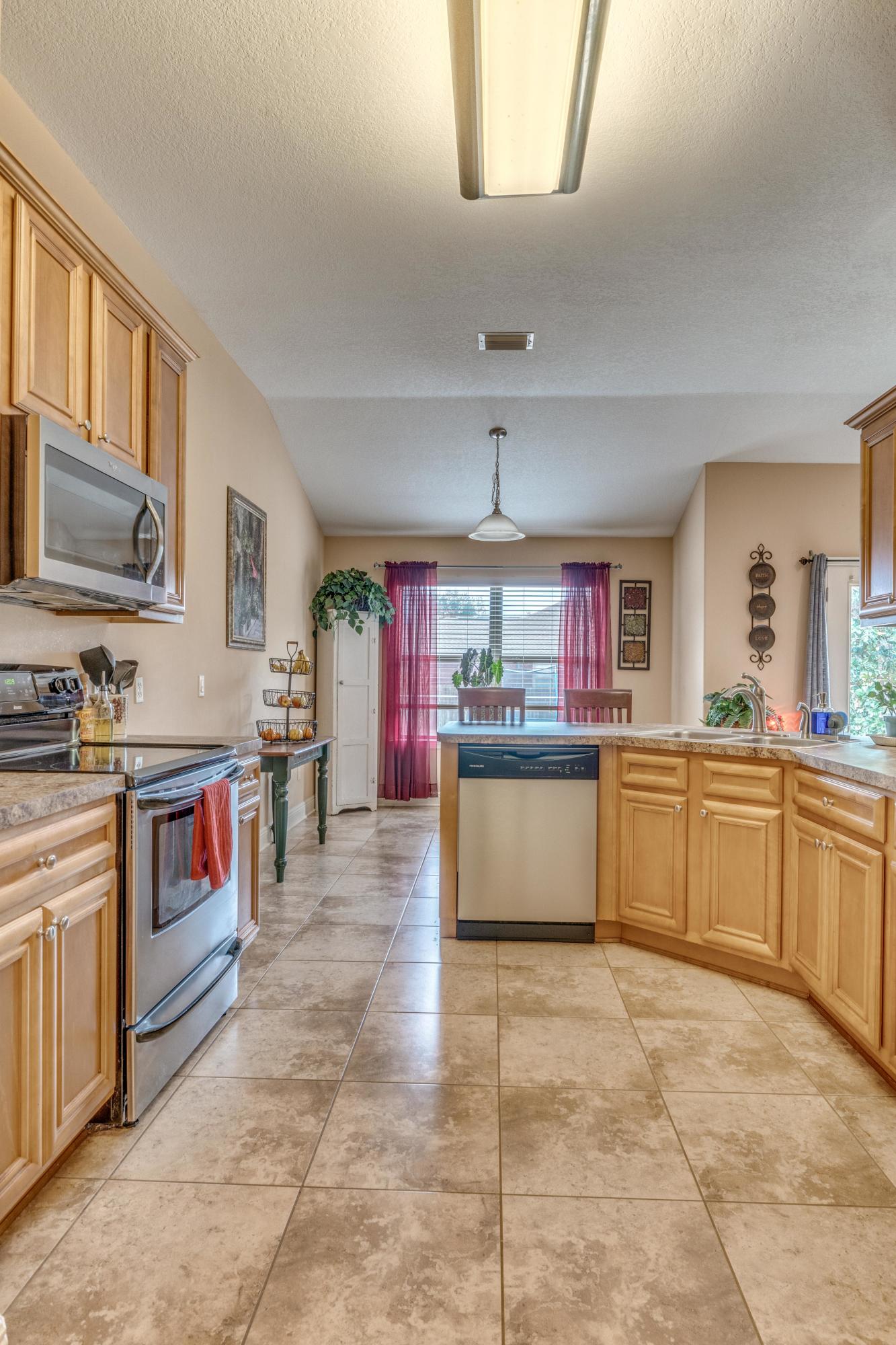 CREEKS EDGE - Residential