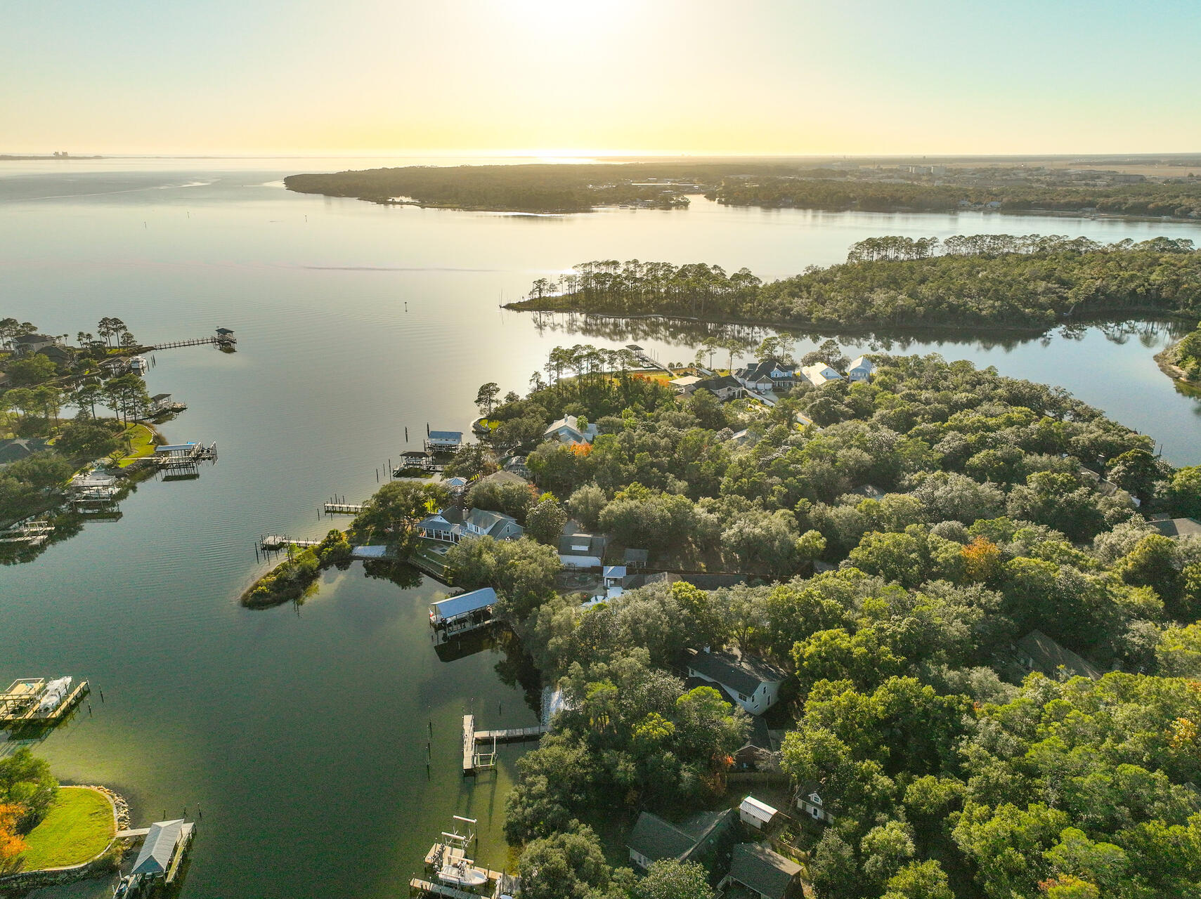 SHIRKS BAYOU - Residential