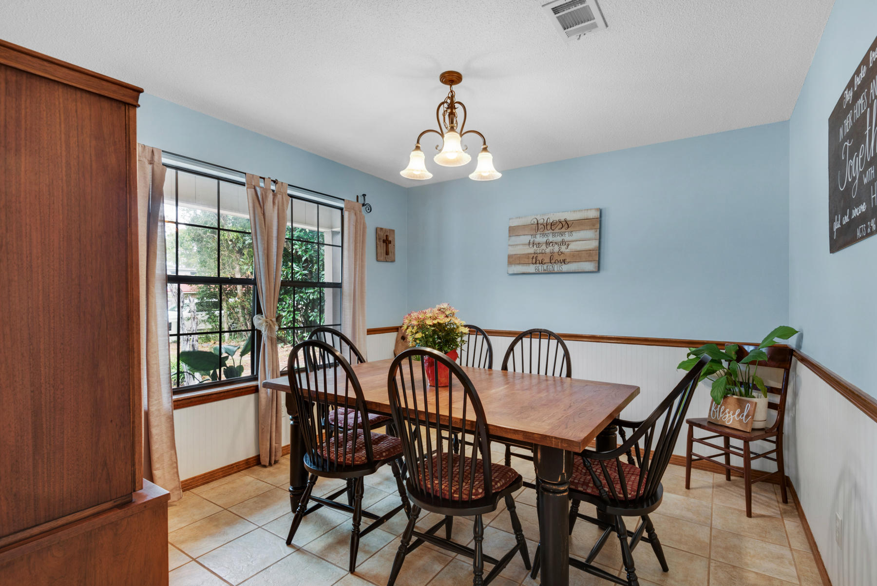 Valparaiso P/C #6 E1/2 Lots 24-26 BLK 114 - Residential