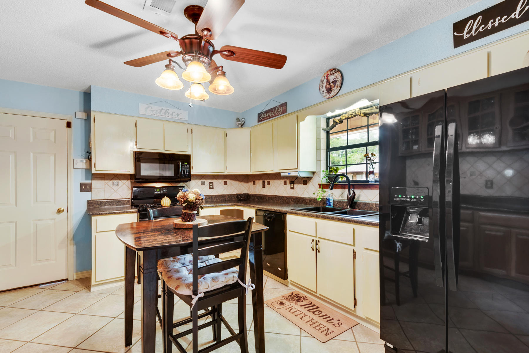 Valparaiso P/C #6 E1/2 Lots 24-26 BLK 114 - Residential