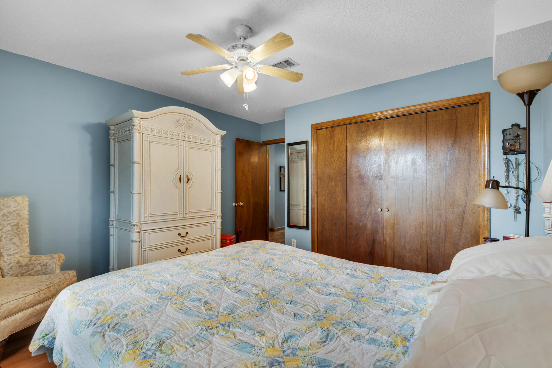 Valparaiso P/C #6 E1/2 Lots 24-26 BLK 114 - Residential